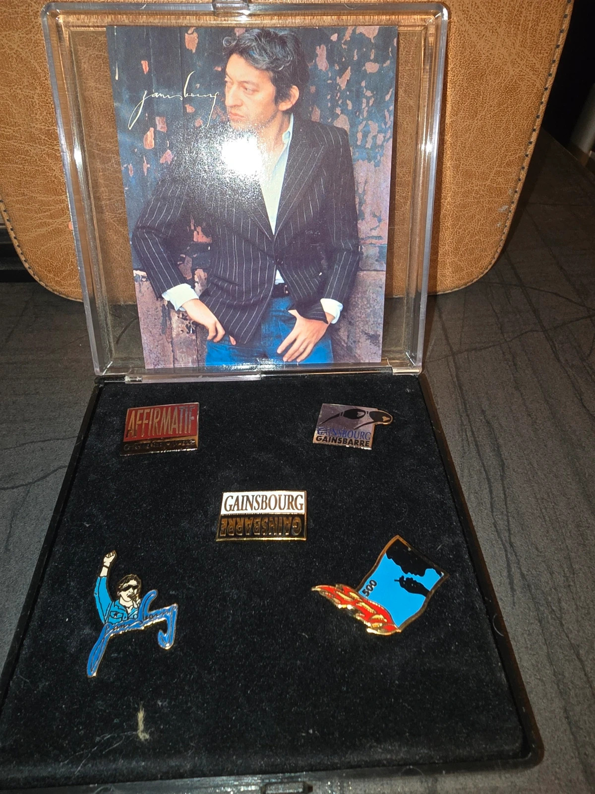 Coffret Pin's Collection Serge Gainsbourg / Gainsbarre Vintage Boîte