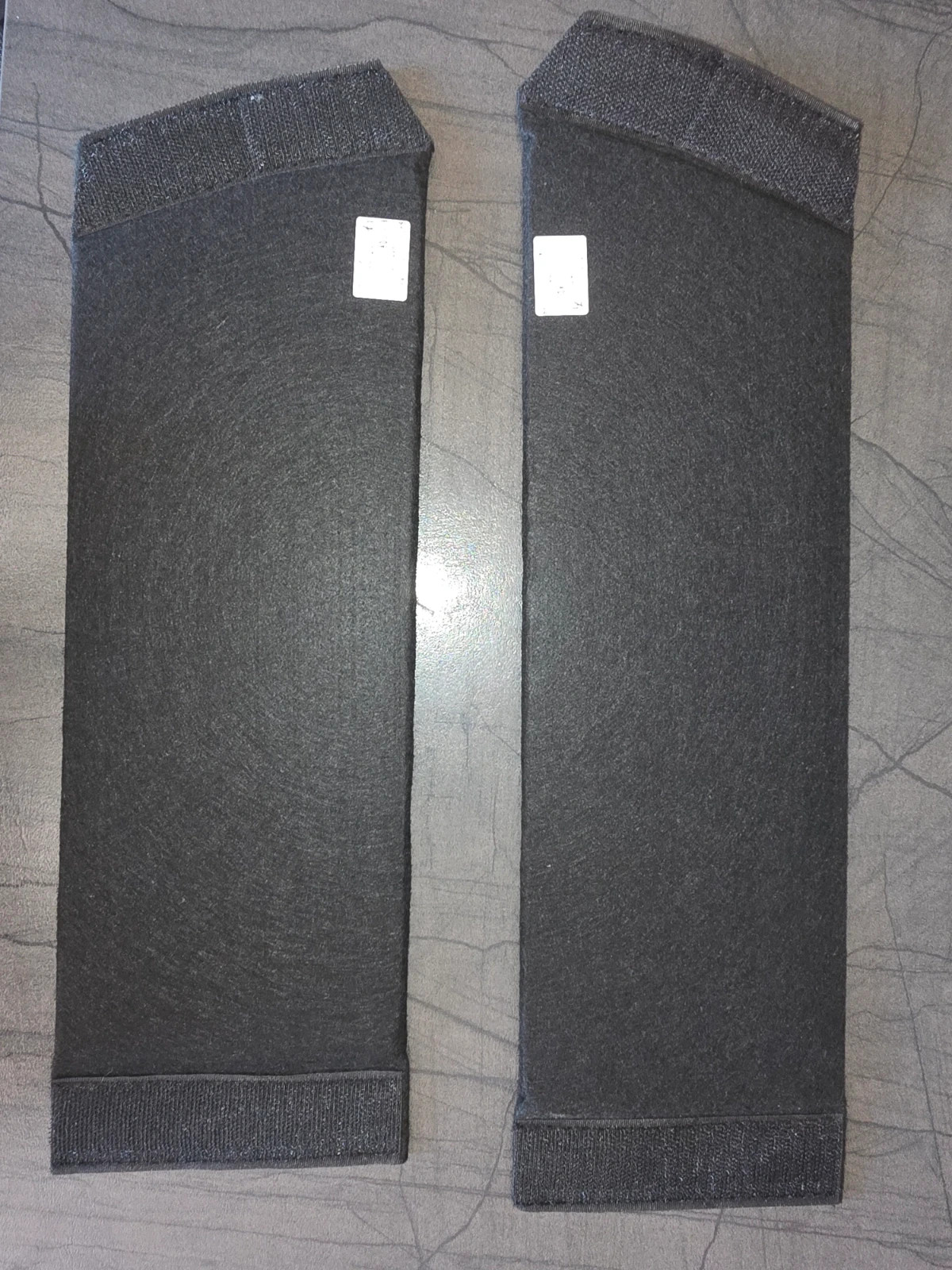 Paire de manchons de protection auto à scratchs Neufs (42 x 13 cm)