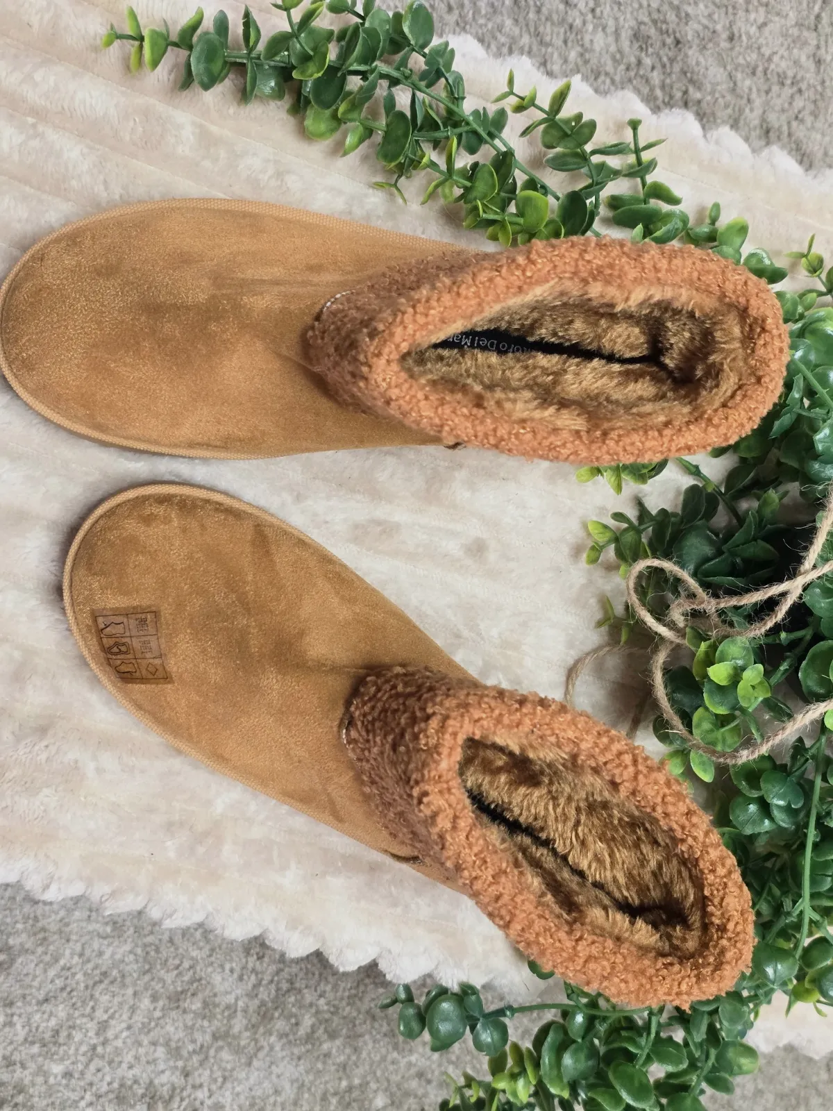  Bottines / Bottes fourrées style UGG — Santoro Del Mare — Marron Camel – Santoro – taille EU 36 2