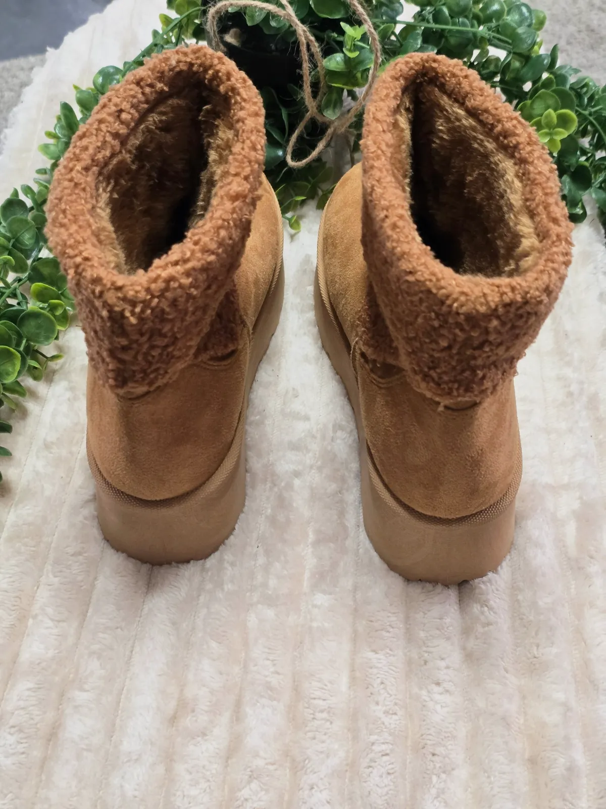  Bottines / Bottes fourrées style UGG — Santoro Del Mare — Marron Camel – Santoro – taille EU 36 3
