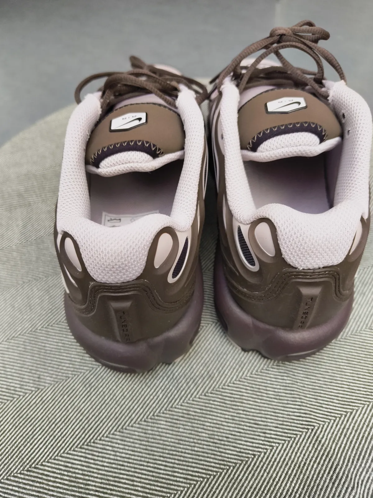 Baskets Nike Air Max Plus marron et beige – Nike – taille EU 40 3