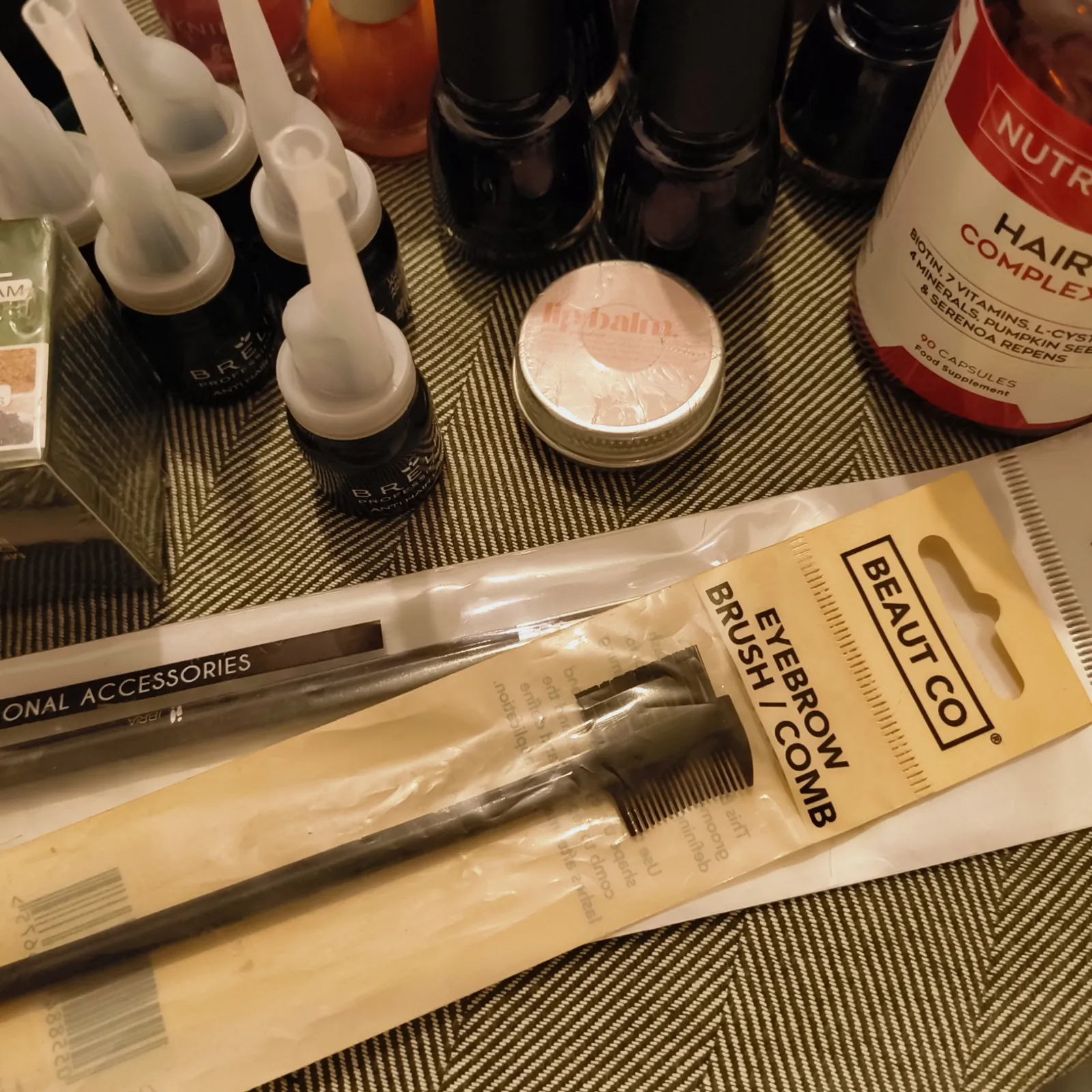 Lot de produits cosmétiques et maquillage variés – Sans marque 7