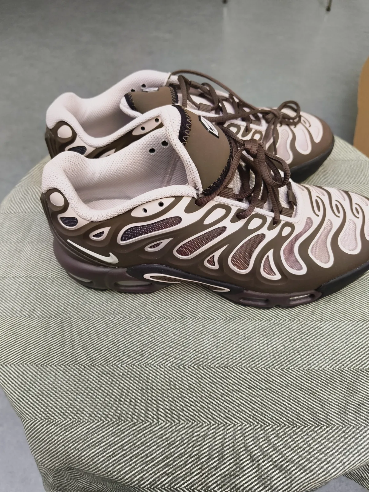 Baskets Nike Air Max Plus marron et beige – Nike – taille EU 40 2