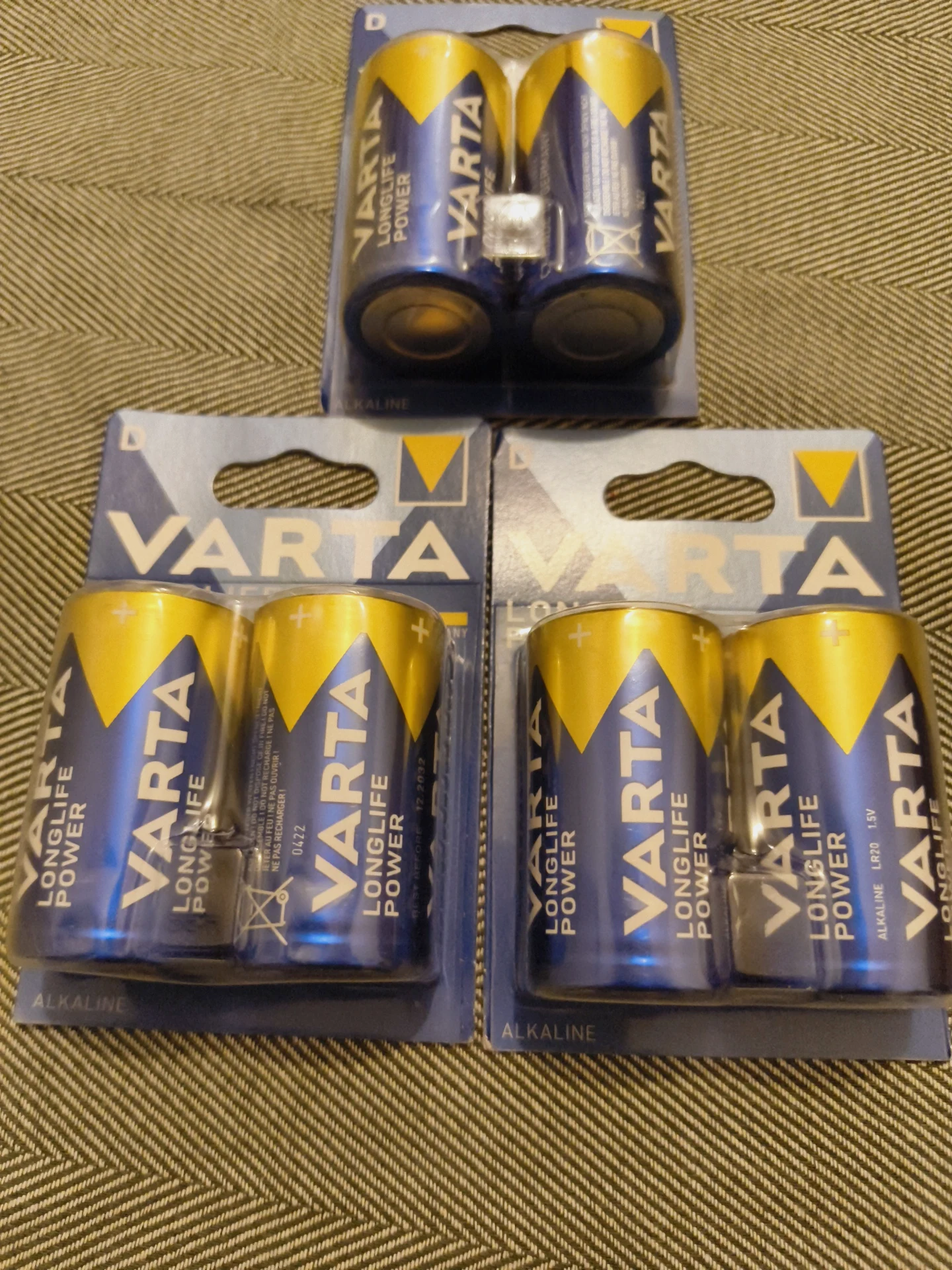 Lot de 6 piles alcalines D Varta Longlife Power