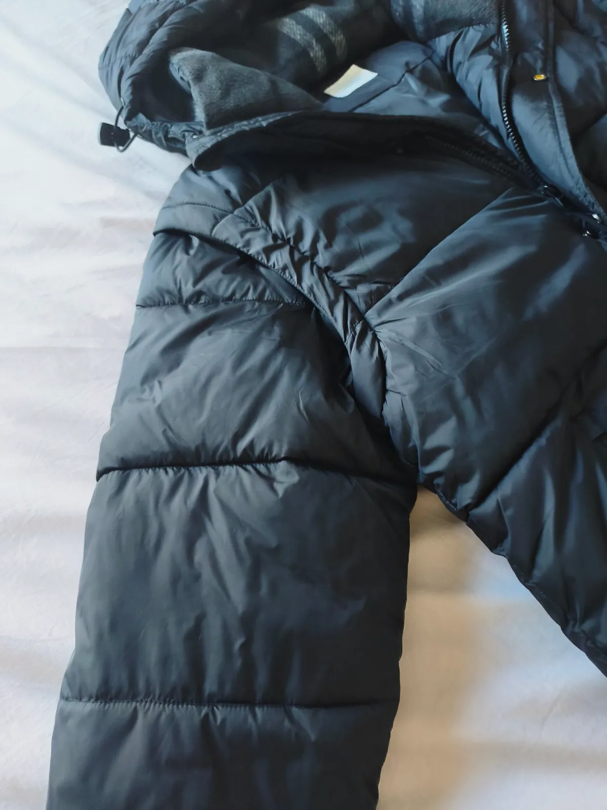 Doudoune noire Burberry – Taille M – Neuve sans étiquette – Burberry – taille M 6