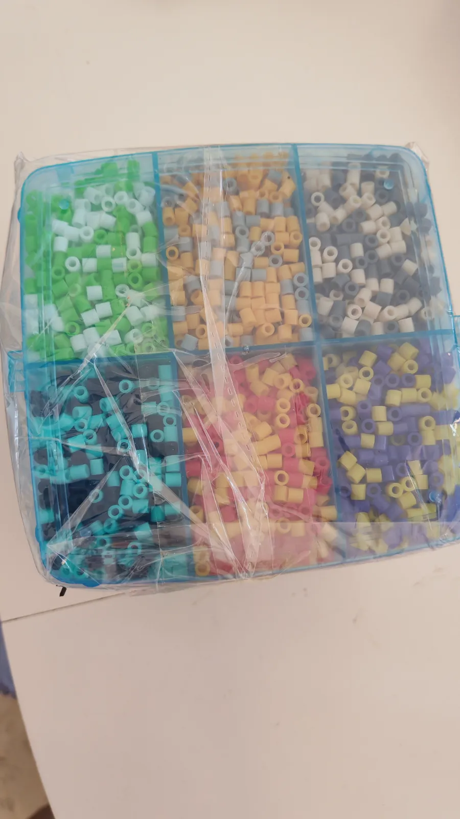Maletín de cuentas para planchar multicolores – Sin marca – taille 7 años 6
