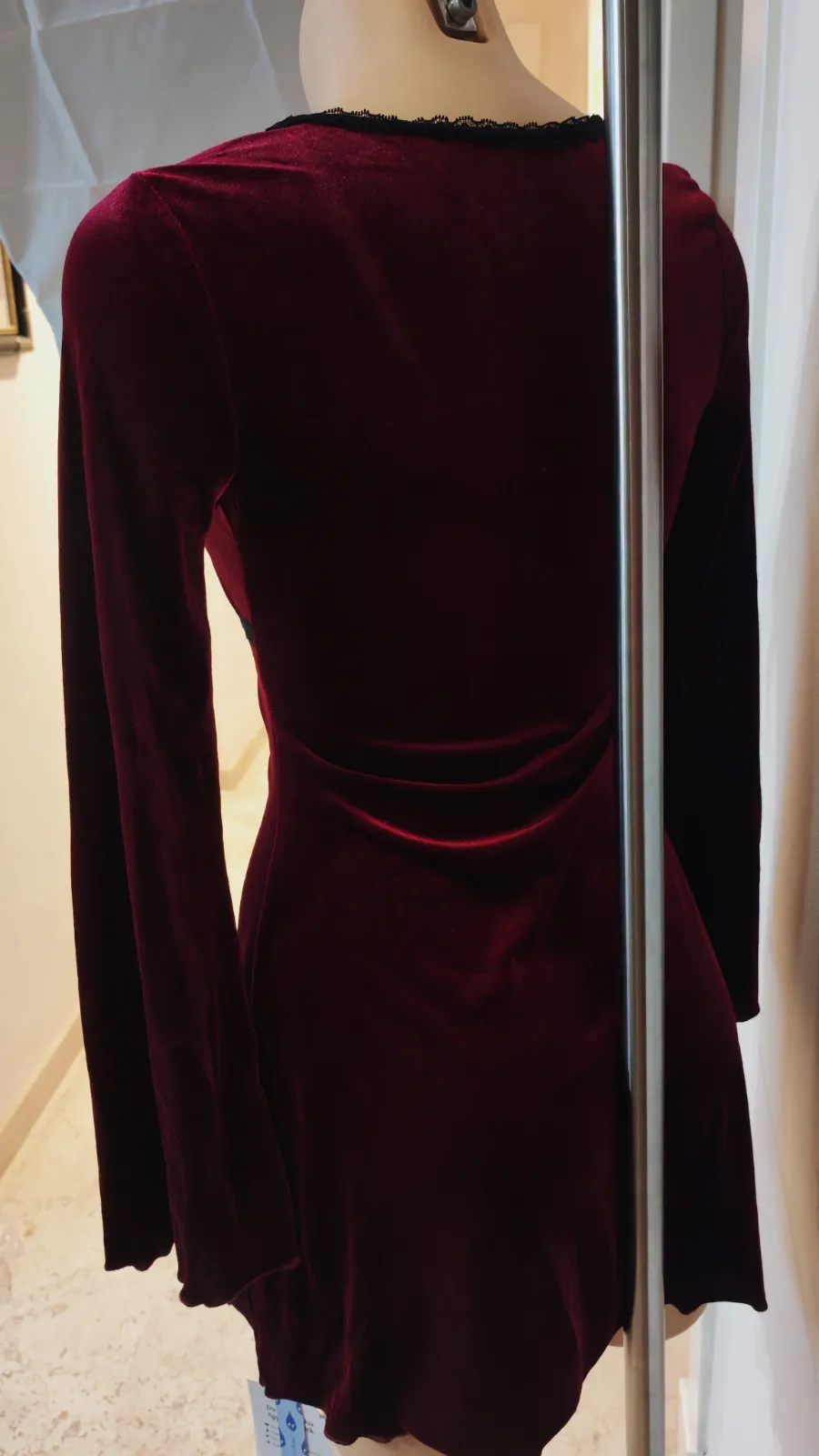 Vestido corto de terciopelo burdeos con encaje – Cider – taille XS 6