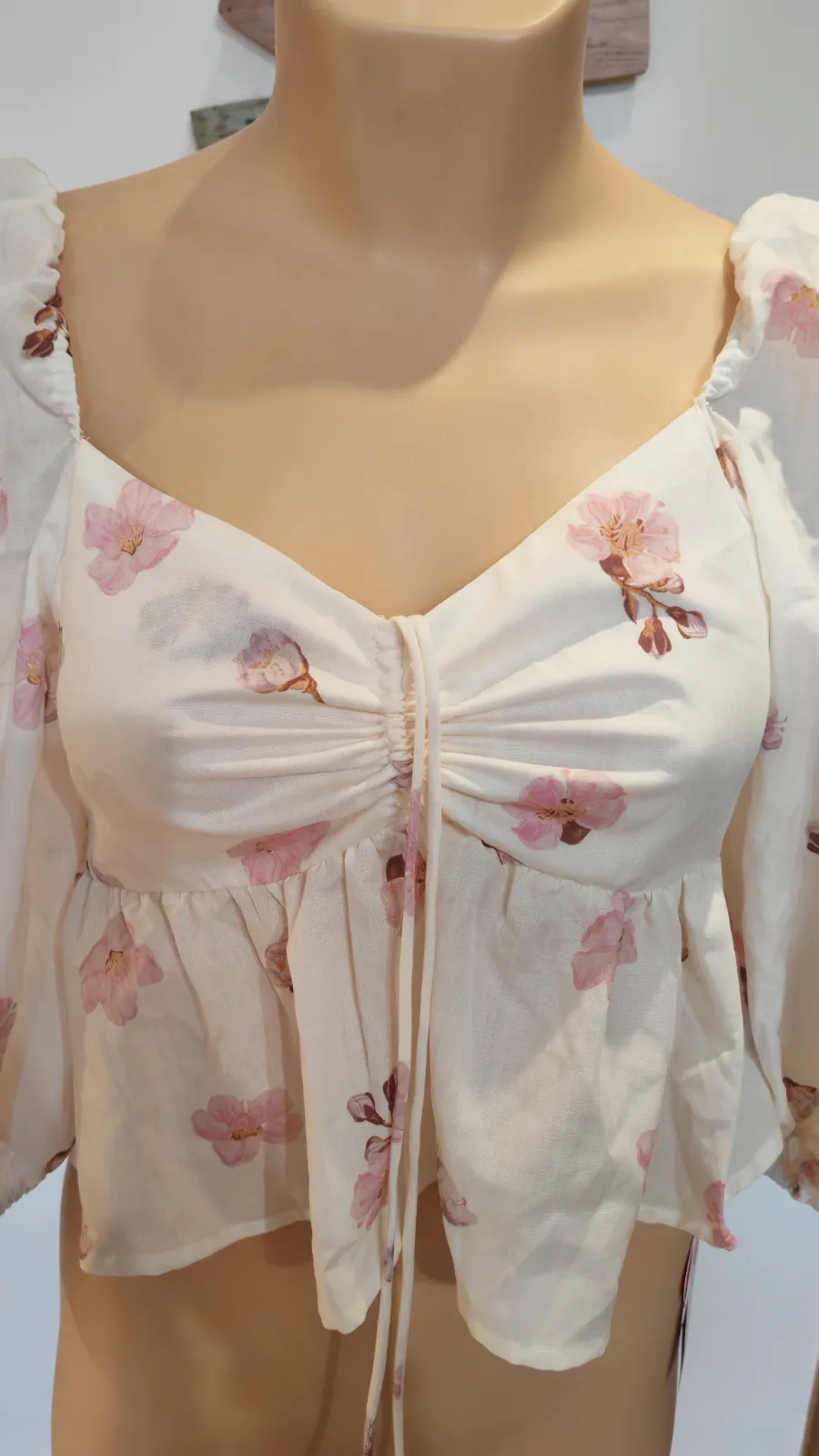 Blusa corta floral con mangas abullonadas – Cider – taille M 2