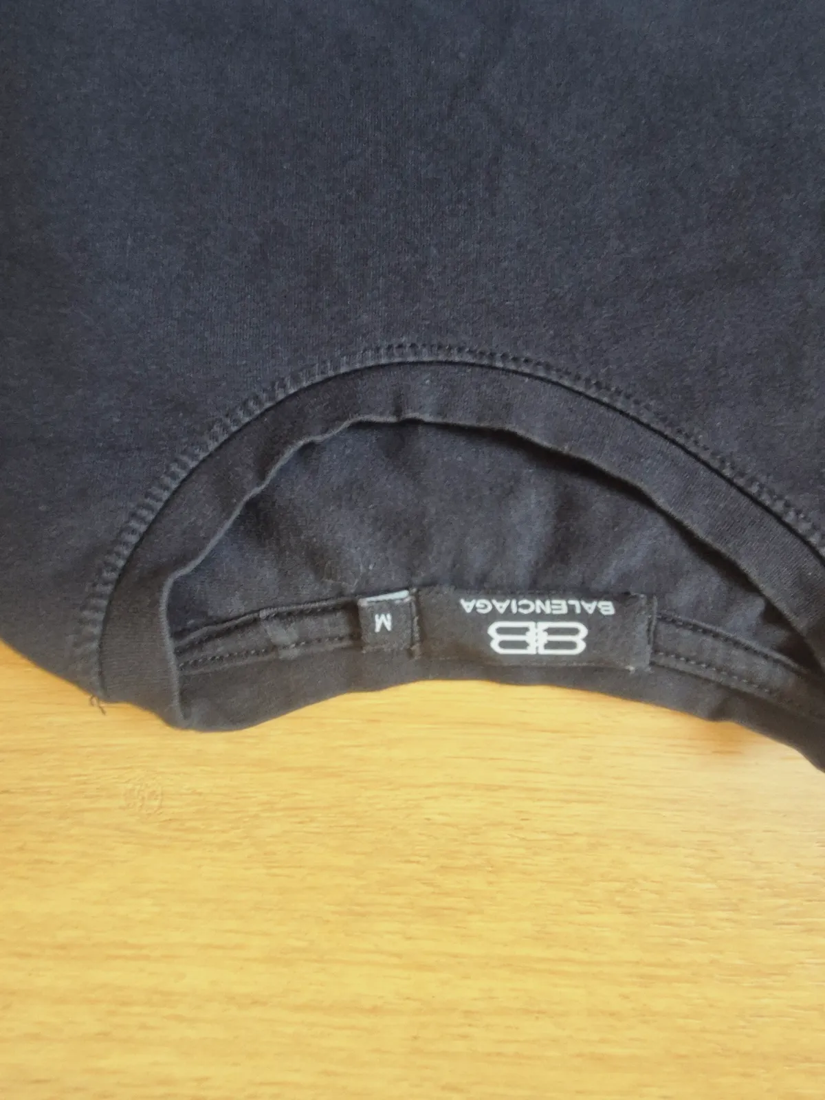 T-shirt en bon état légèrement porté  – Balenciaga – taille L 3