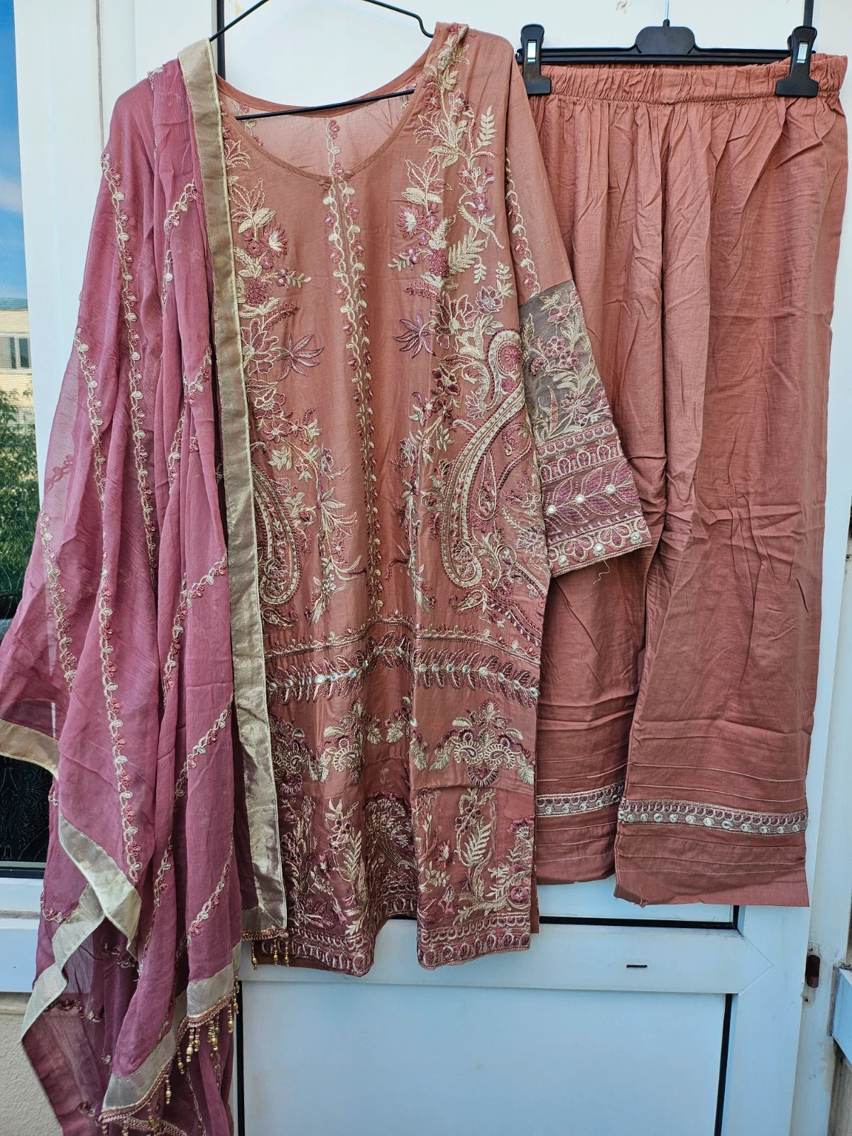 Swiss lawn party wear dress 4 pc – Motif – taille L / 40 / 12 2