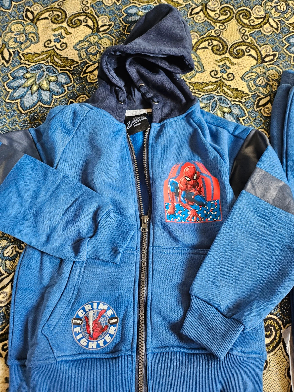 Tracksuits spiderman 6 years – Spiderman – taille 6 ans / 116 cm 2
