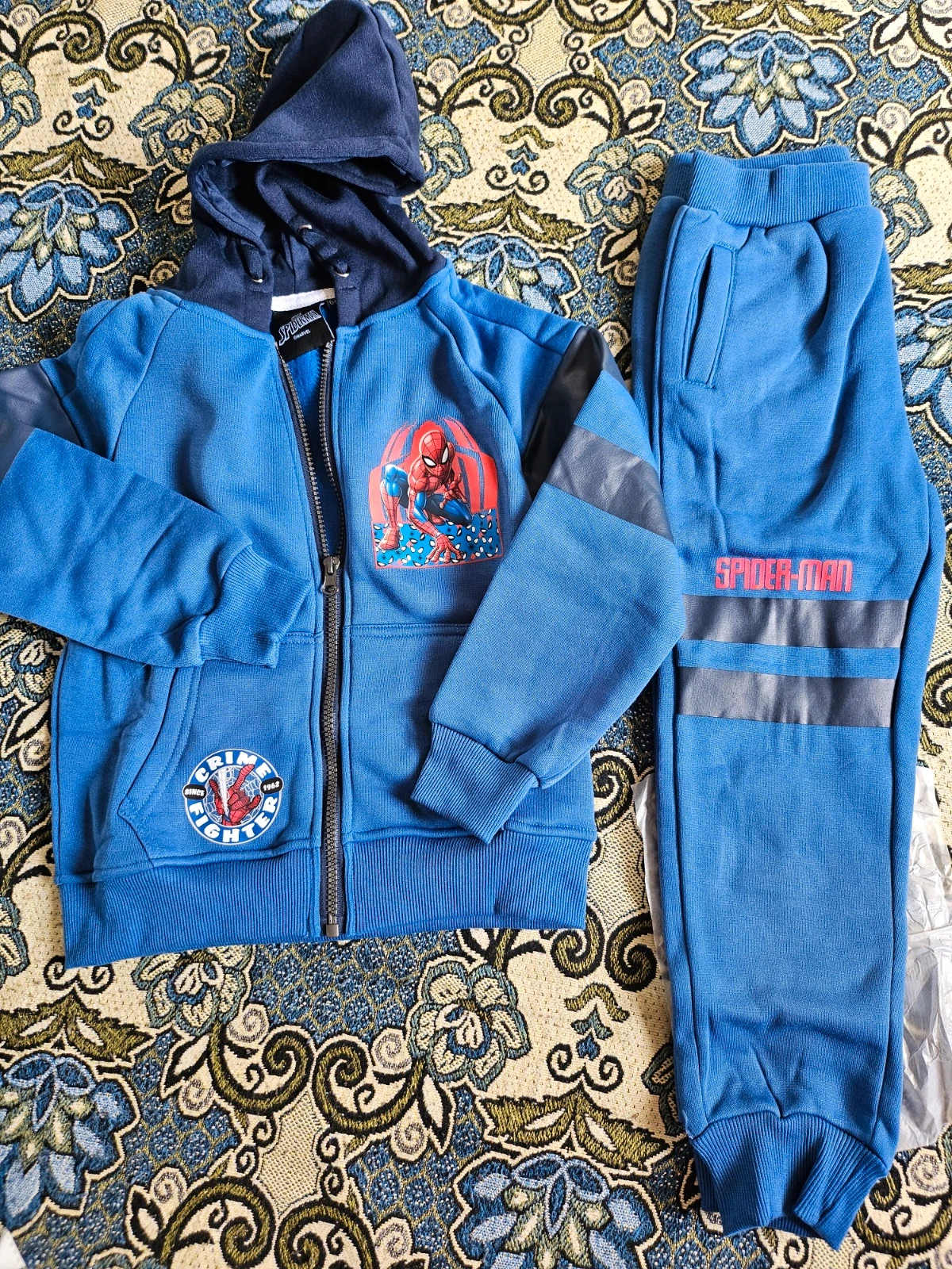 Tracksuits spiderman 6 years – Spiderman – taille 6 ans / 116 cm 3