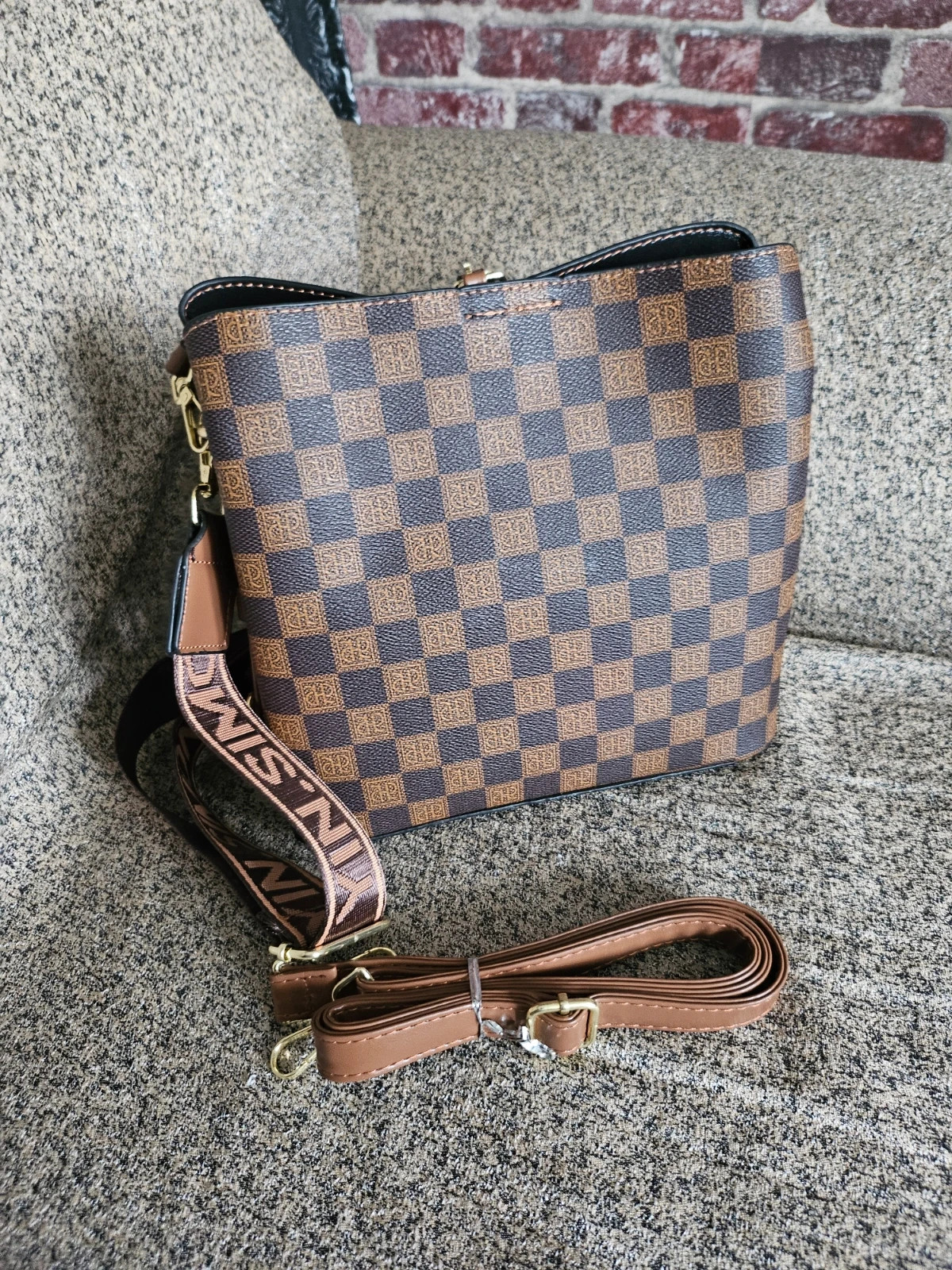 Brand new cross bag – boutique independent 3