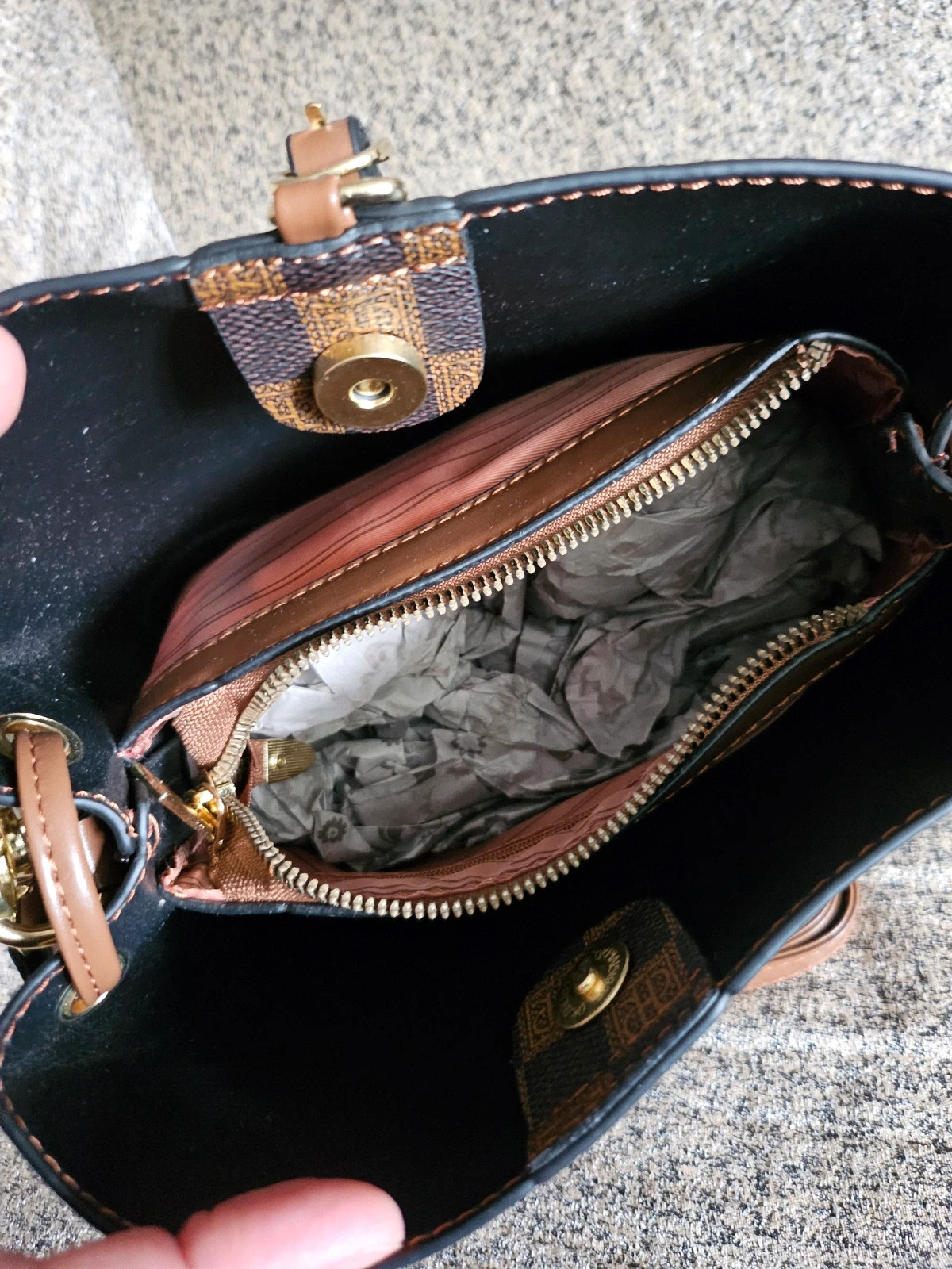 Brand new cross bag – boutique independent 4