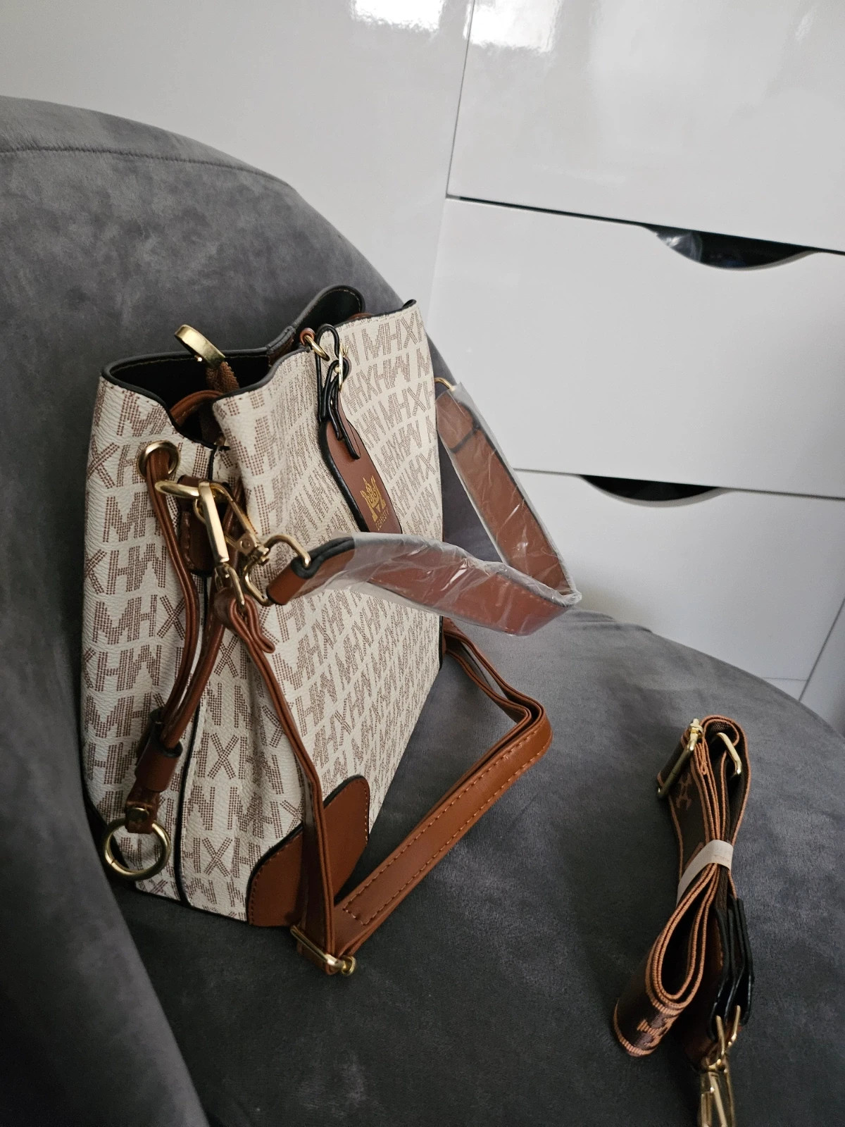 Brand new cross bag – boutique independent 2