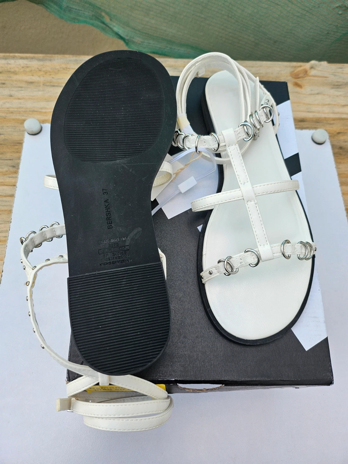 New with tag bershka sandals 37 – Bershka – taille 37 3