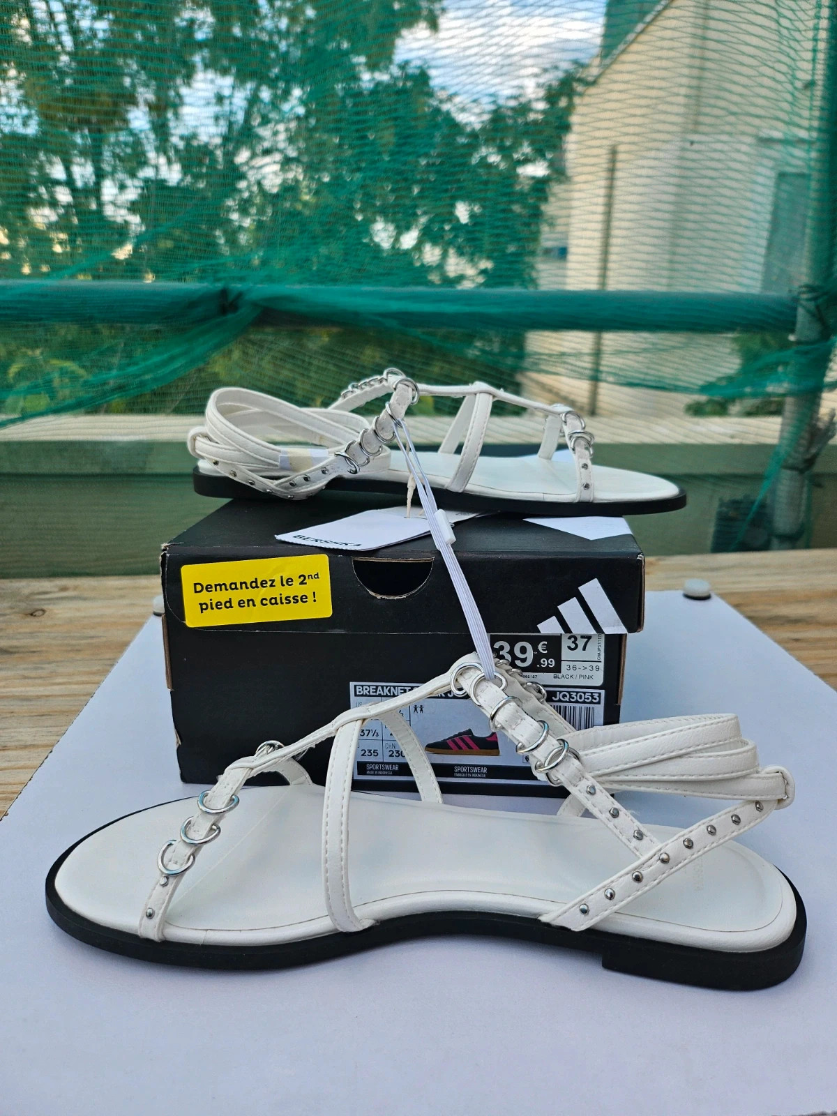 New with tag bershka sandals 37 – Bershka – taille 37 4