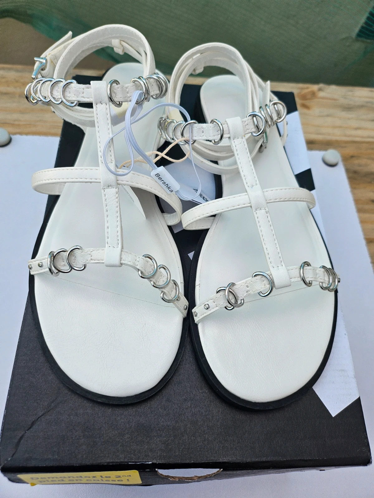 New with tag bershka sandals 37