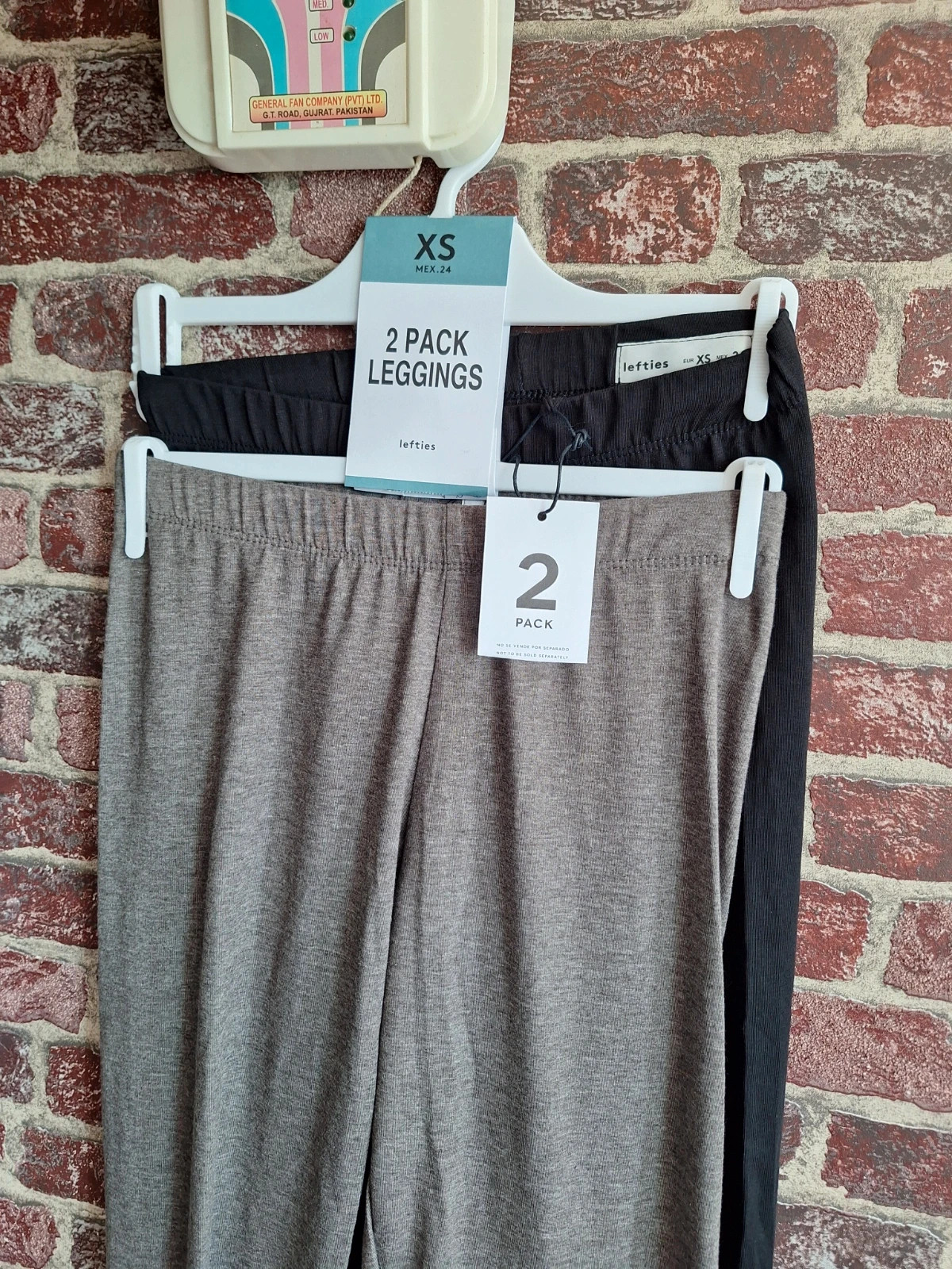 Lefties 2 legging xs new with tag – Lefties – taille XS / 34 / 6 2
