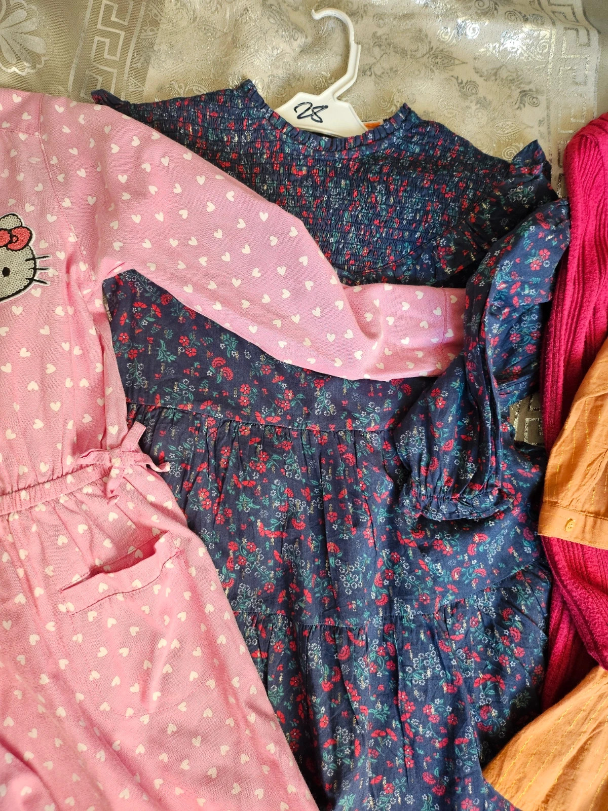 Bundle of 4 dress for 8 years – Tape à l'œil – taille 8 ans / 128 cm 3