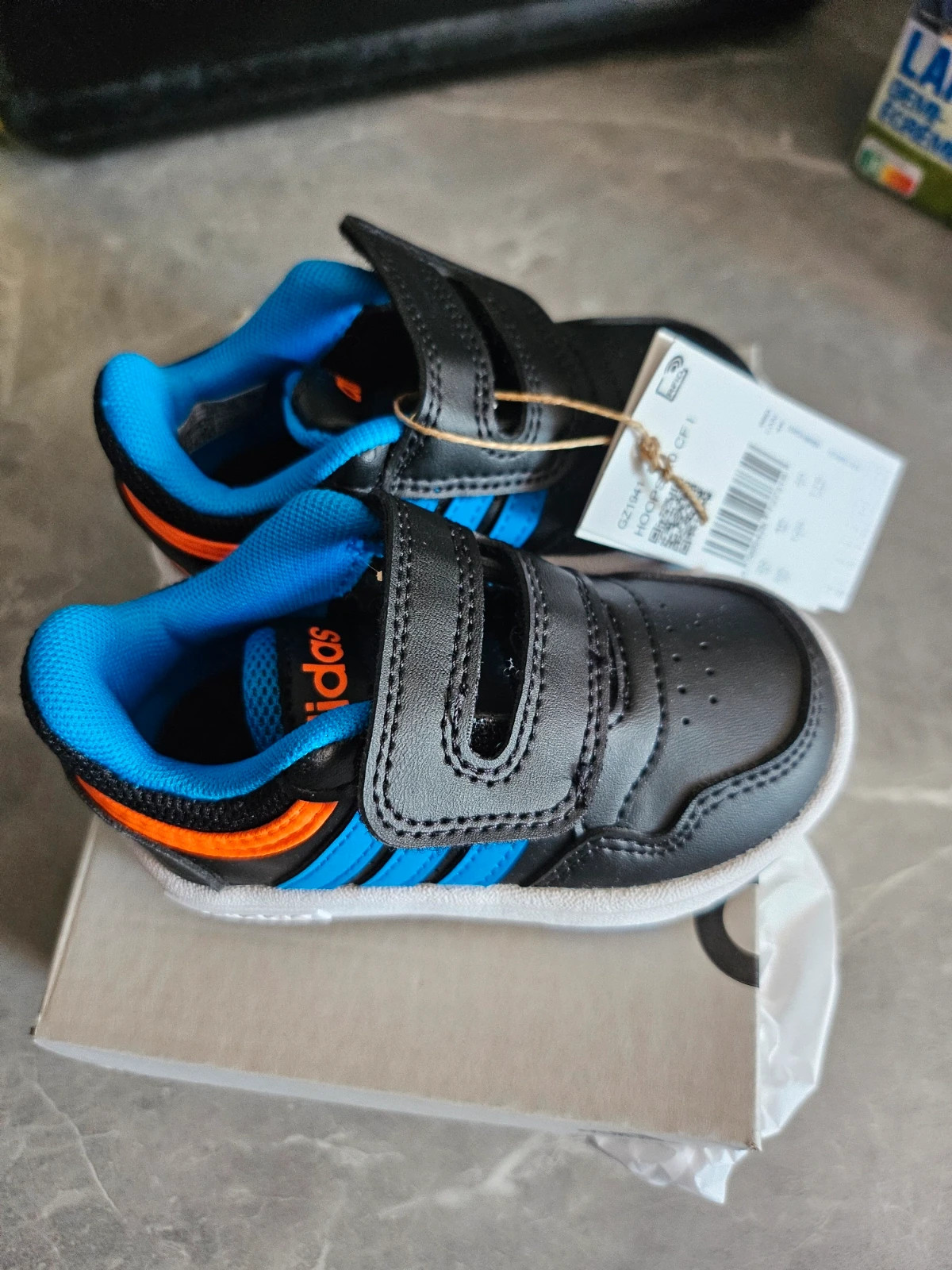 Adidas basket shoes 20 – adidas – taille 20 2