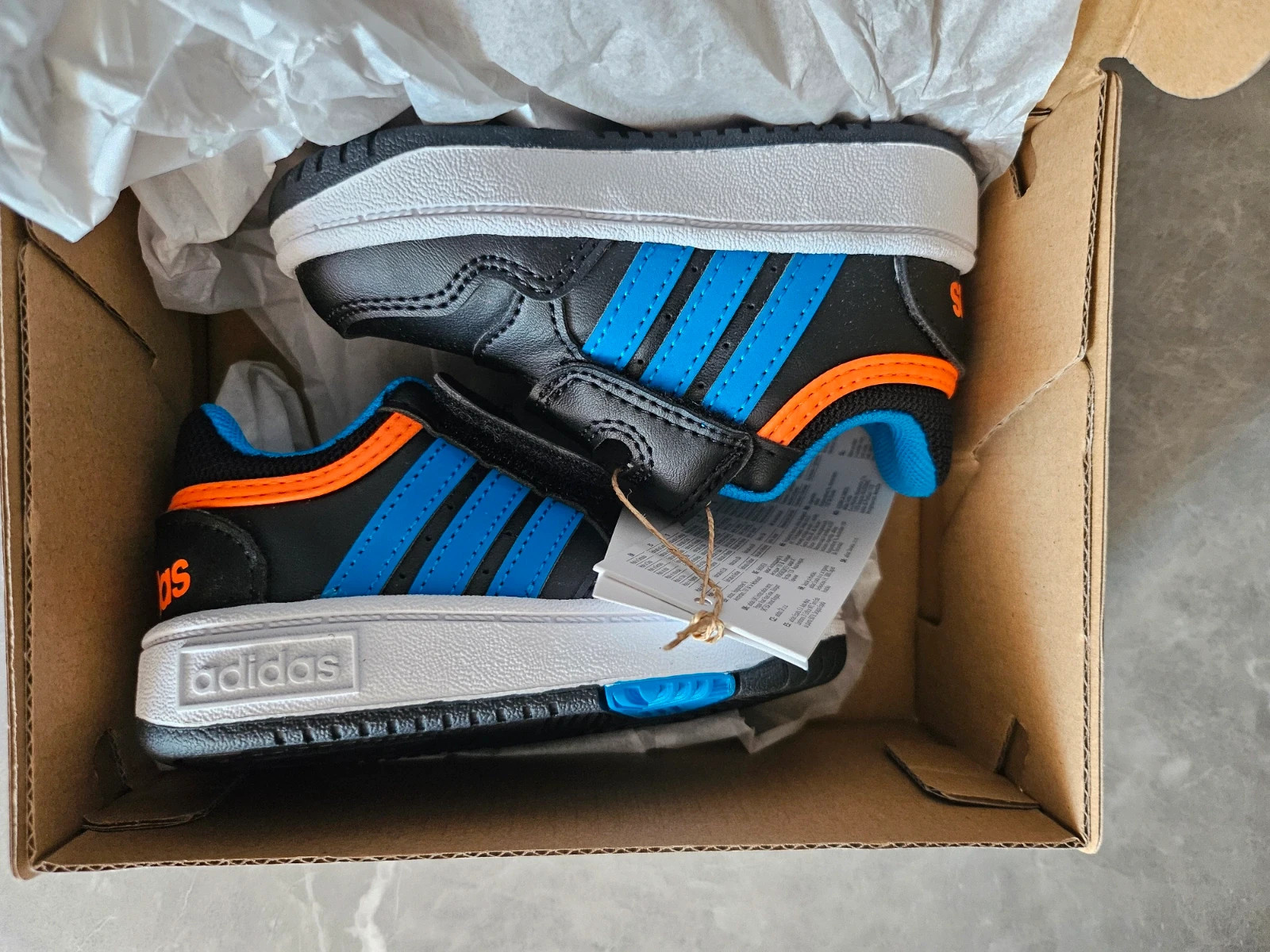 Adidas basket shoes 20 – adidas – taille 20 4