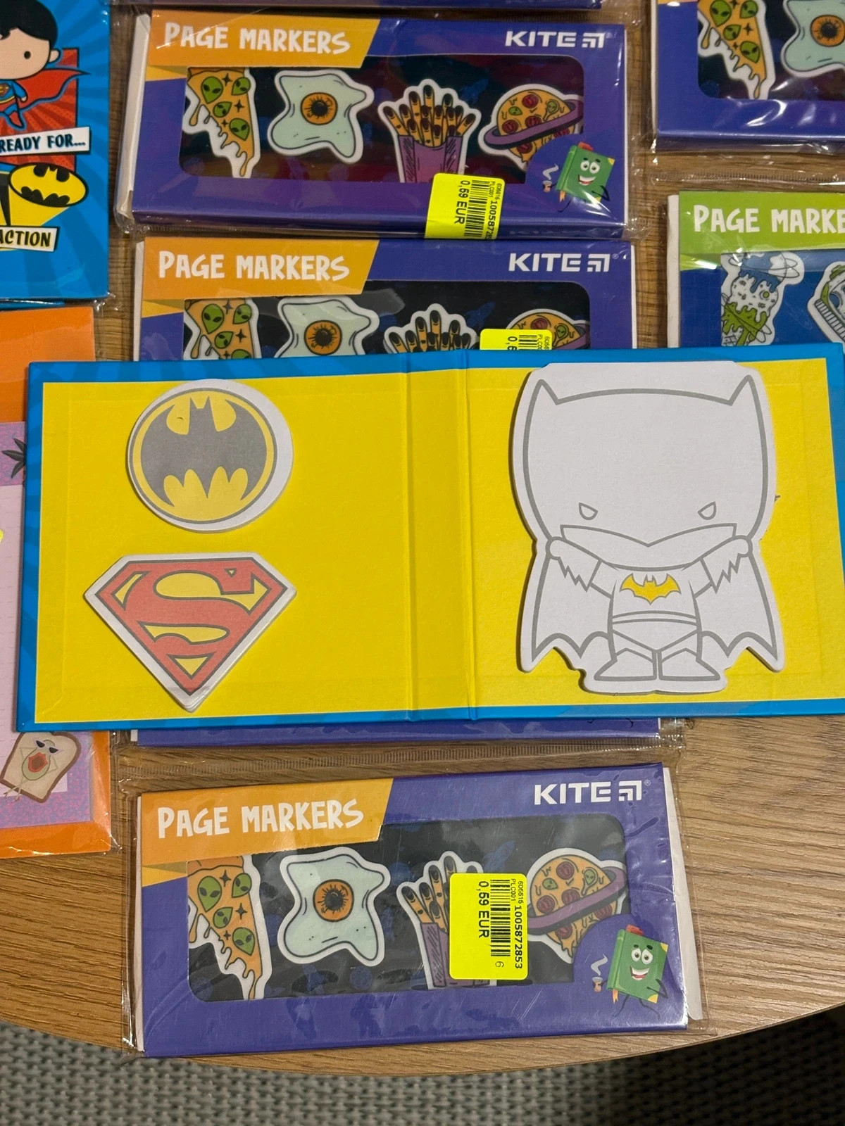 Lot de 30 Marque-pages/Sticky Notes Kite – DC Comics & Motifs Fun – Kite 3