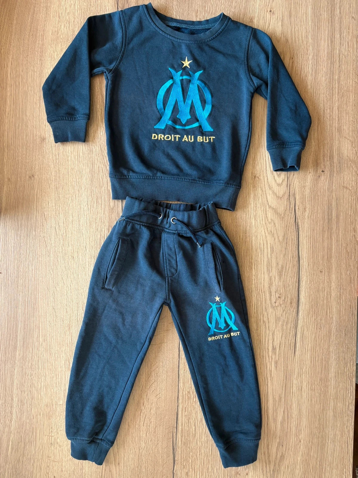 Ensemble OM – Survêtement Enfant – 4 Ans – Olympique De Marseille – taille 4 ans / 104 cm