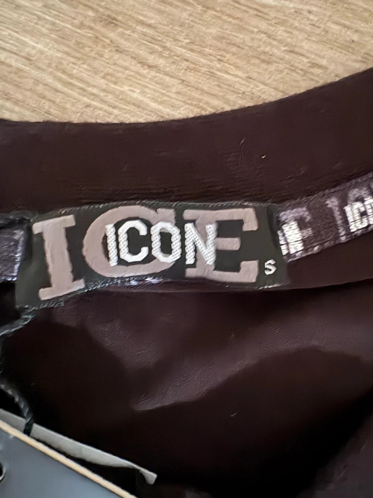 T-shirt ICON noir à patch ours brodé Taille S Neuf avec étiquette – Icon ice – taille S 4