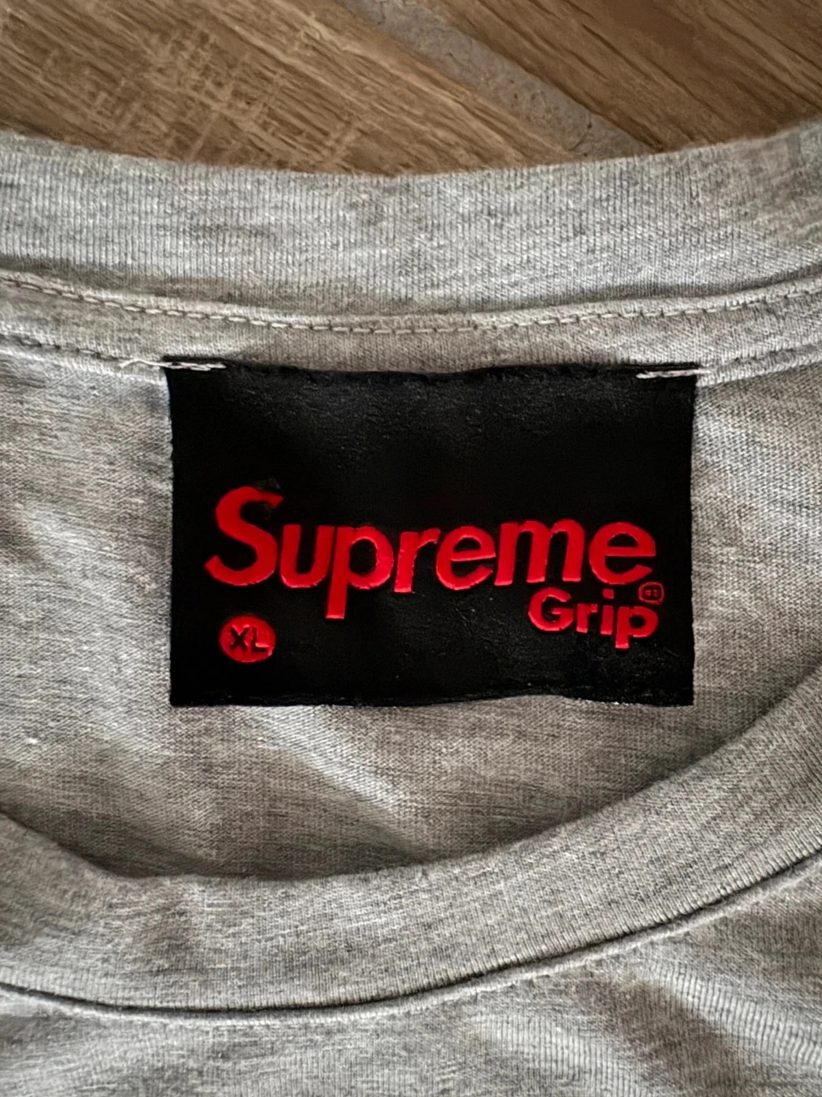 T-shirt Supreme Grip gris - taille XL – Supreme Grip – taille XL 2