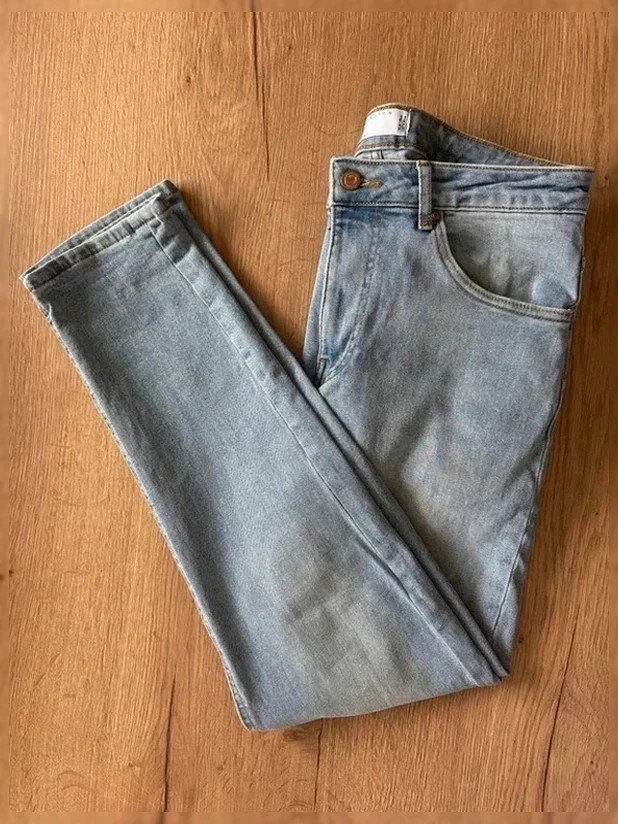 Jean Asos Design Tapered - Délavage clair - Taille W31 L32 – ASOS Design – taille W31 | FR 40 4
