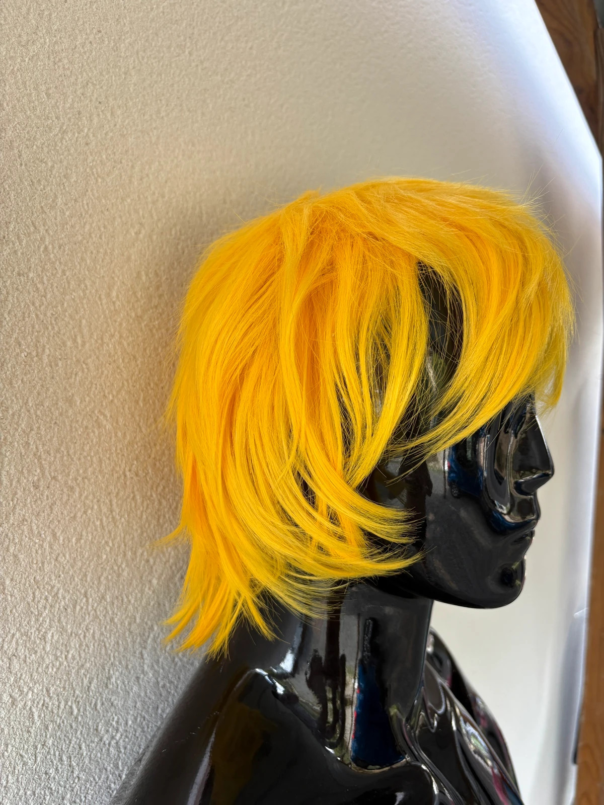 Perruque cosplay jaune coupe effilée style anime – New Fashion 2