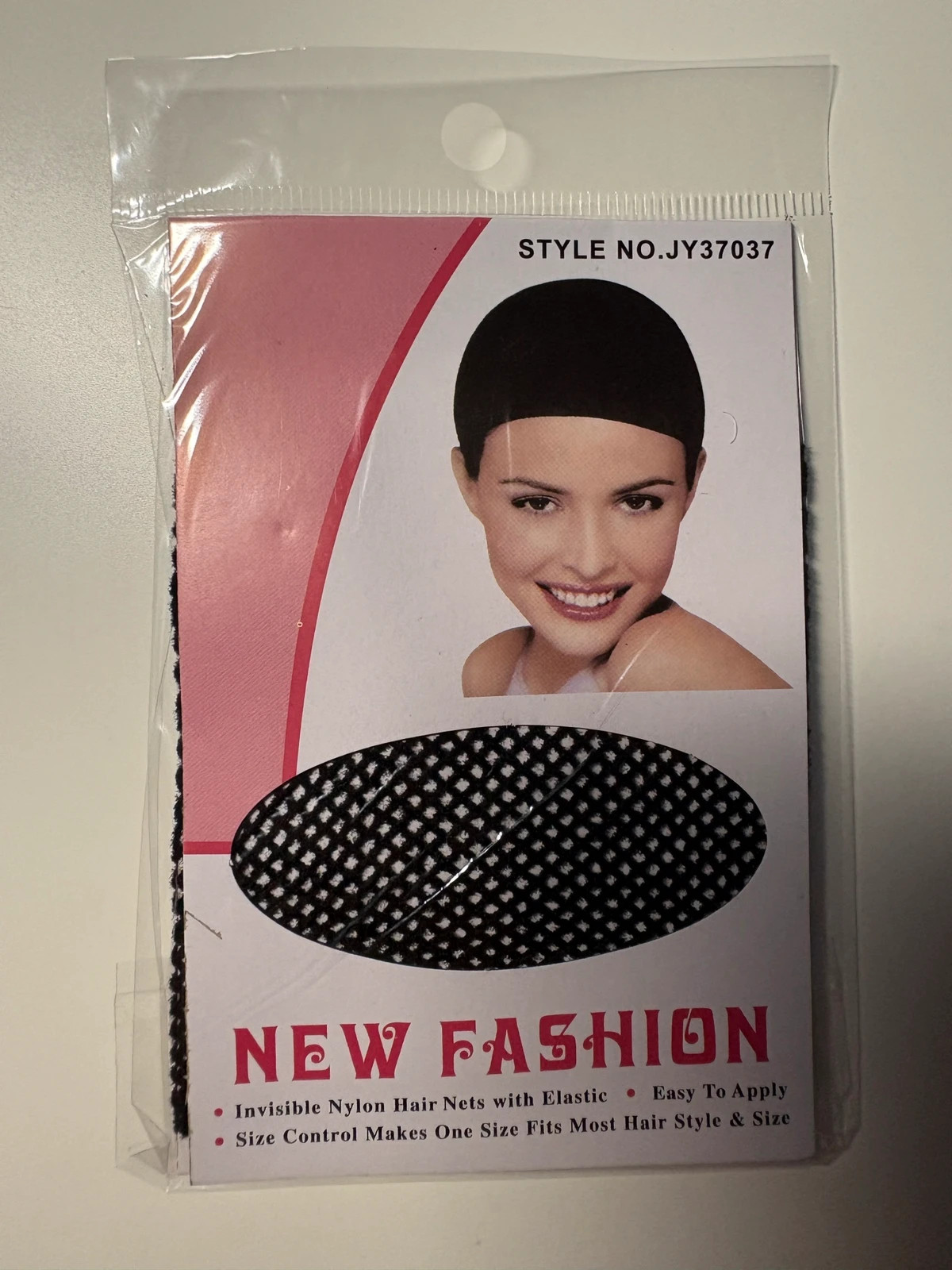 Perruque rose mi-longue ondulée avec frange (25€ en magasin) – New Fashion 5