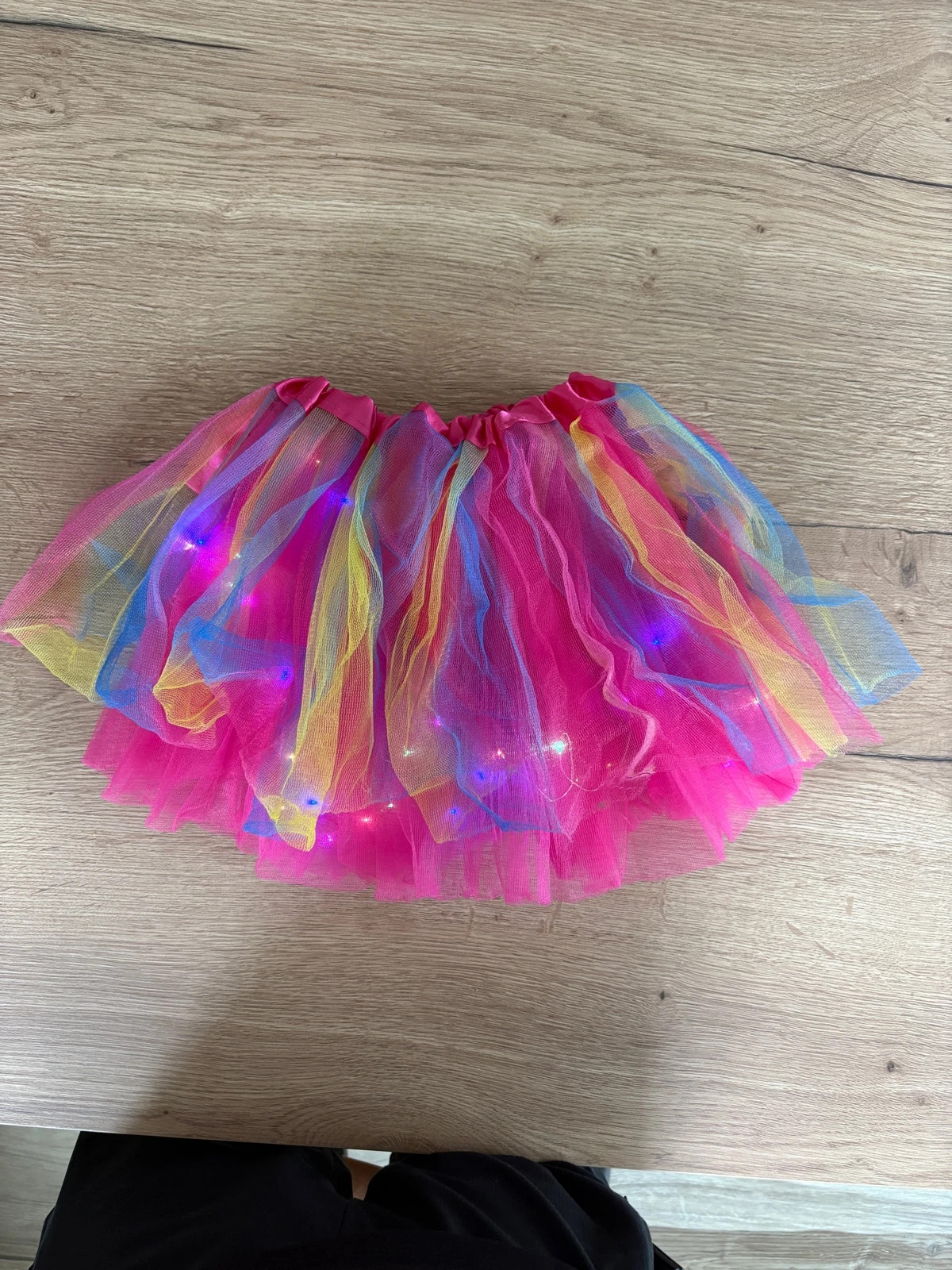Tutu LED lumineux Kefiyis - arc-en-ciel & rose fuchsia 🩰 (valeur 12€) – Amazon – taille 3 ans / 98 cm 4