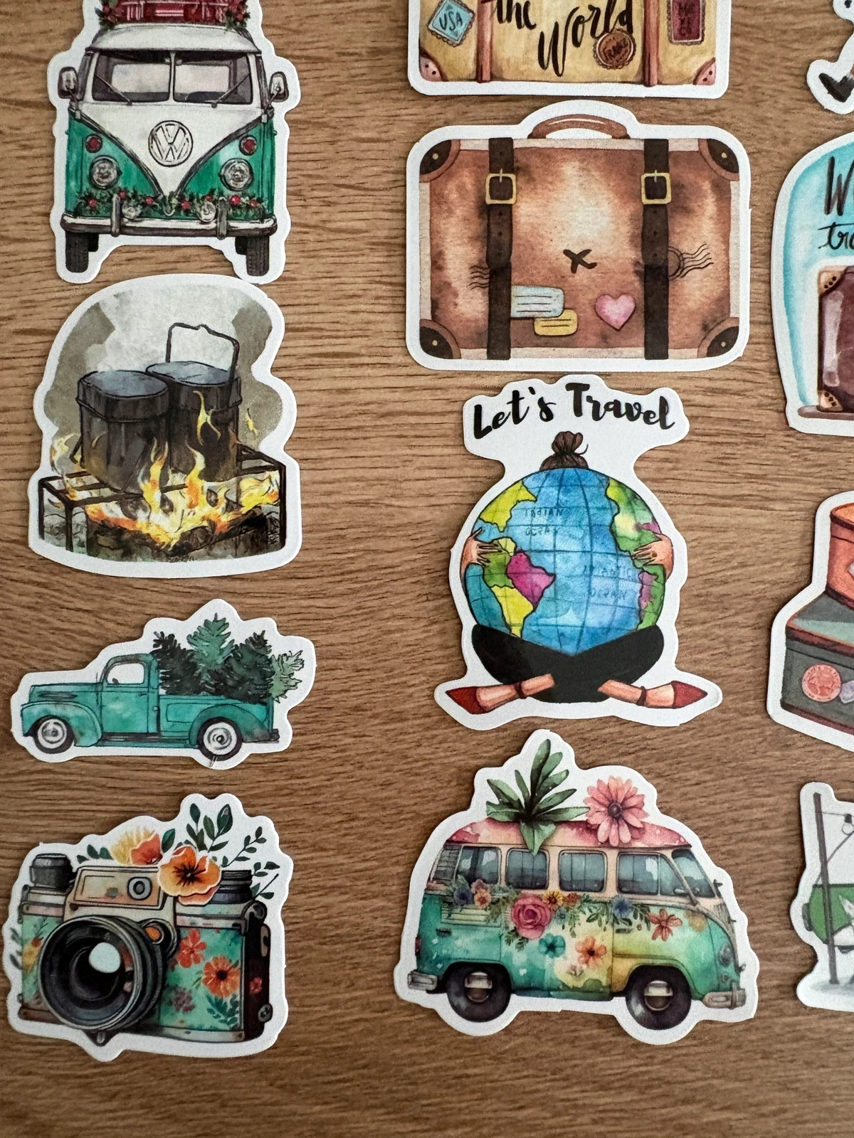 Lot de 25 autocollants voyage aquarelle - vanlife, valises, globe 🌍 – Stickers 4