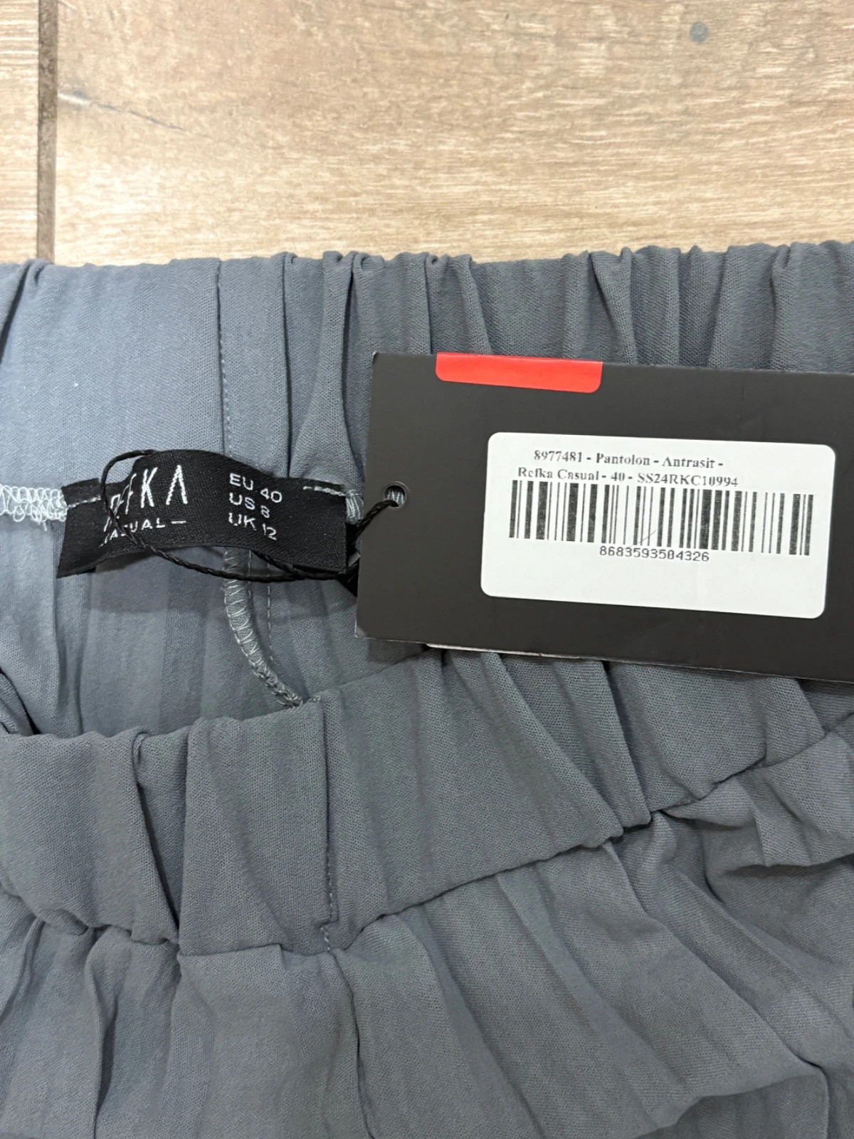 Pantalon Refka Casual plissé gris anthracite T40 – Refka – taille L / 40 / 12 2