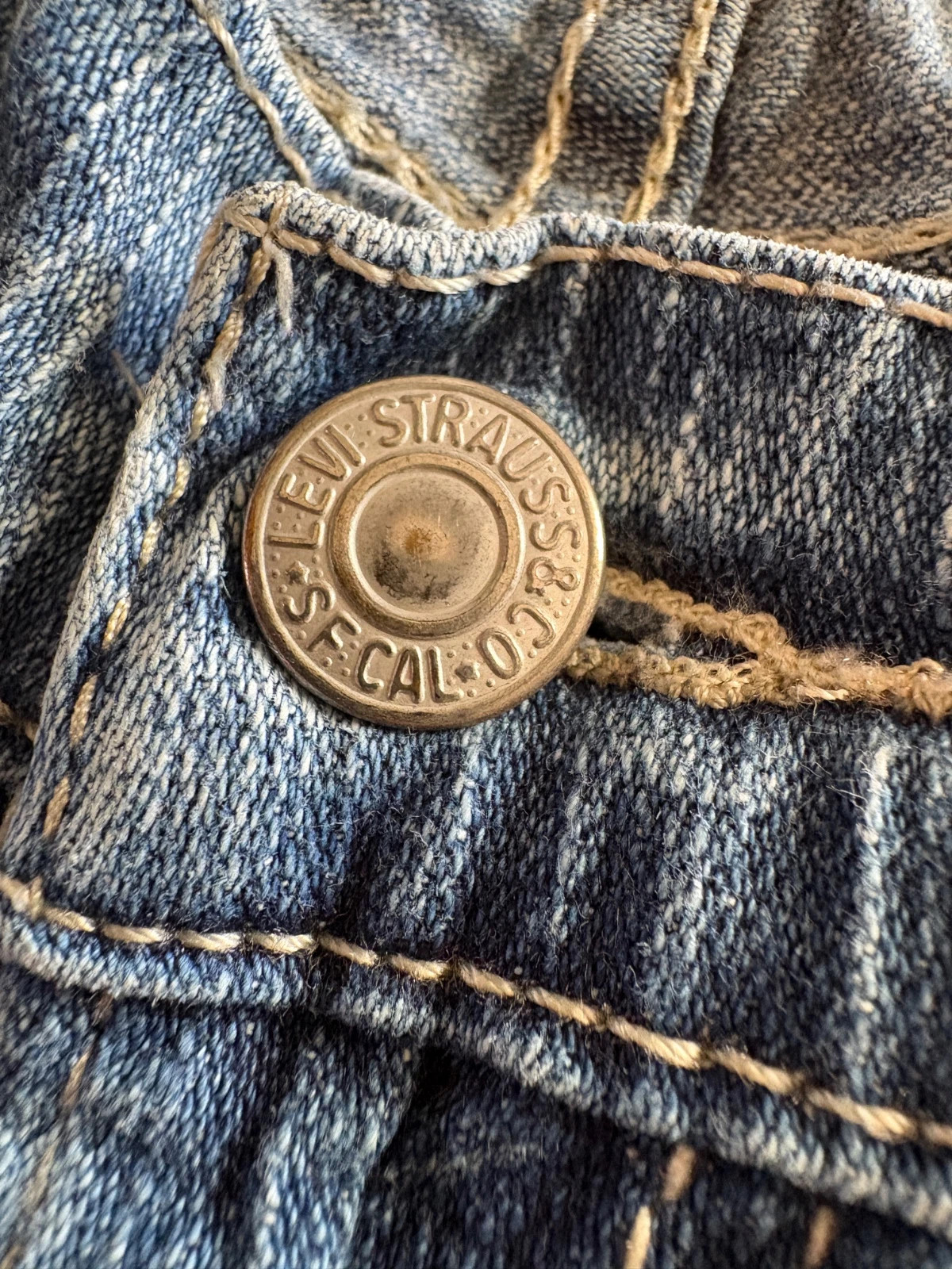 Jean Levi’s 524 Too Superlow bleu délavé - Taille basse, coupe slim - T.36 FR – Levi's – taille XS / 34 / 6 2