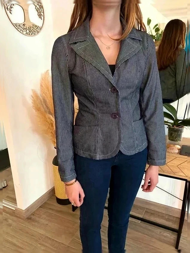 Blazer Stradivarius rayé noir et blanc – T.M - Neuve – Stradivarius – taille M / 38 / 10