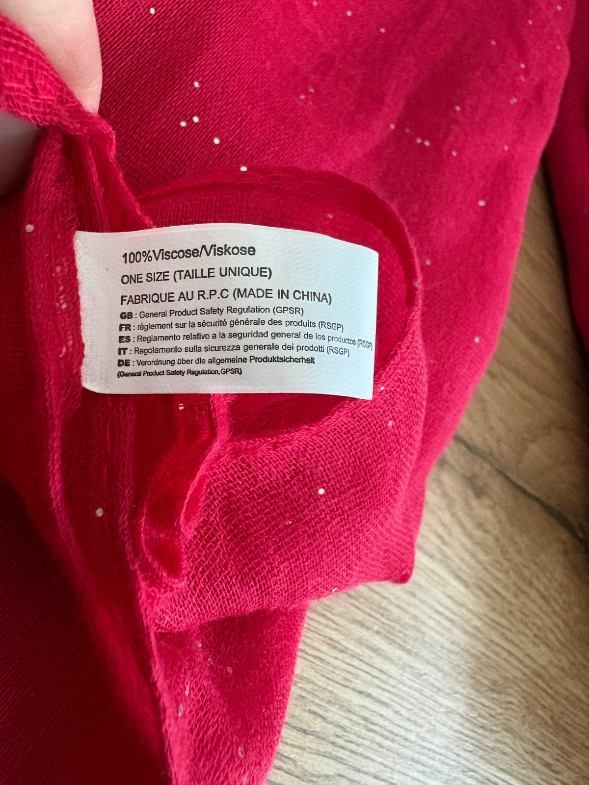 Étole / écharpe pailletée rose fuchsia – Amazon 3