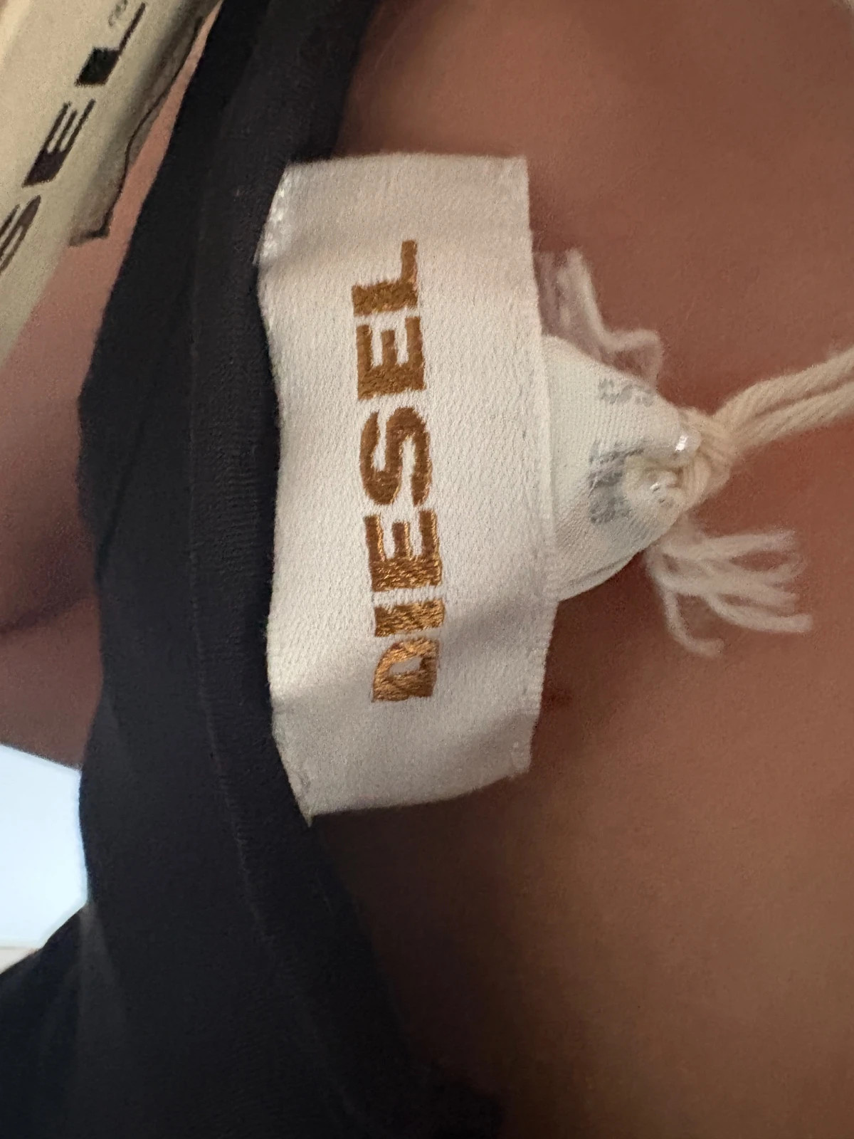 Robe noire Diesel décolleté V, finition volants Taille S – Diesel – taille S / 36 / 8 5