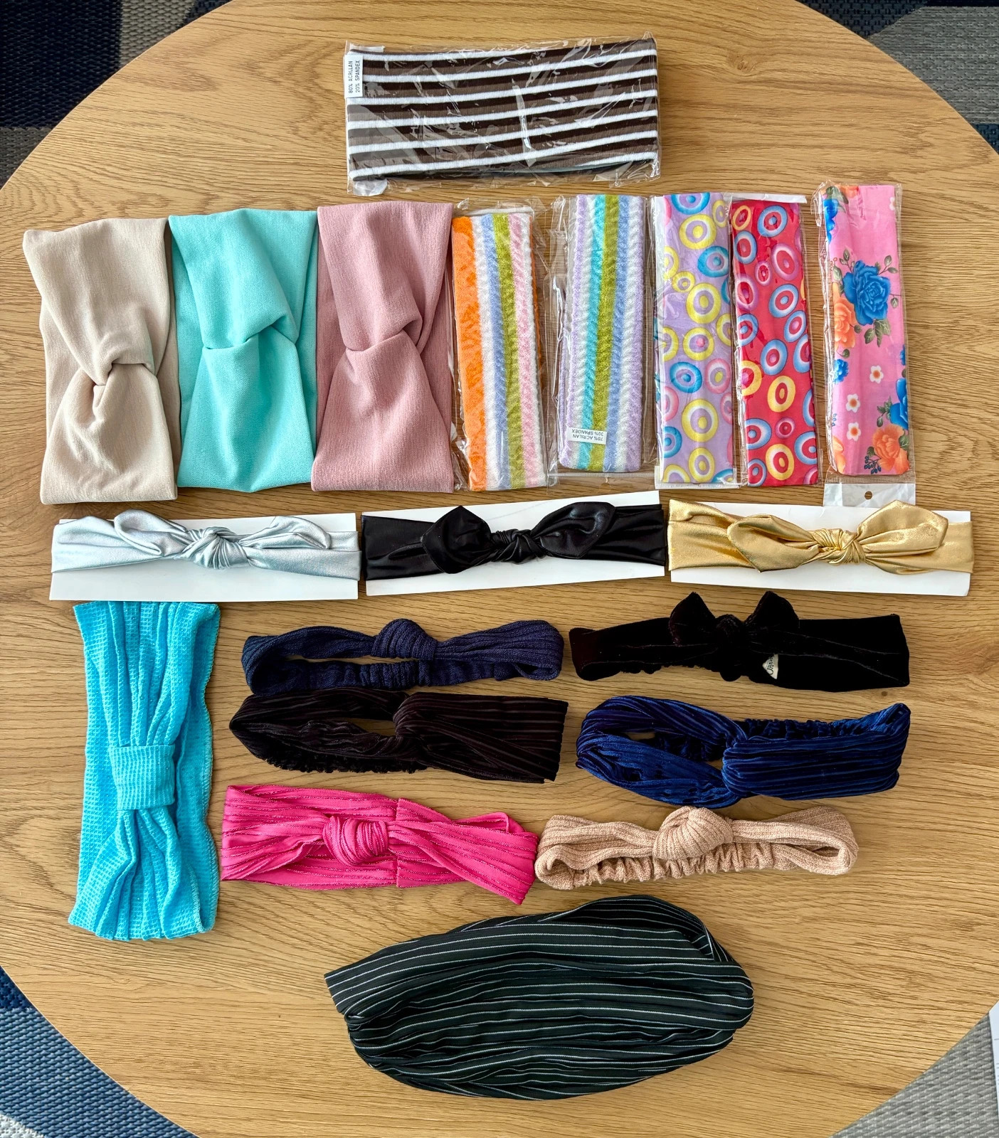 Lot de 20 Headbands/Bandeaux Cheveux – Modèles Variés