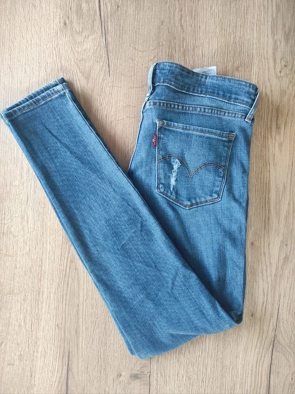 Jean LEVI'S 711 Skinny bleu clair, taille 28 – Levi's – taille M / 38 / 10 4