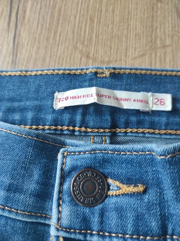 Jean LEVI'S 720 High Rise Super Skinny Ankle, taille 26 – Levi's – taille S / 36 / 8 4