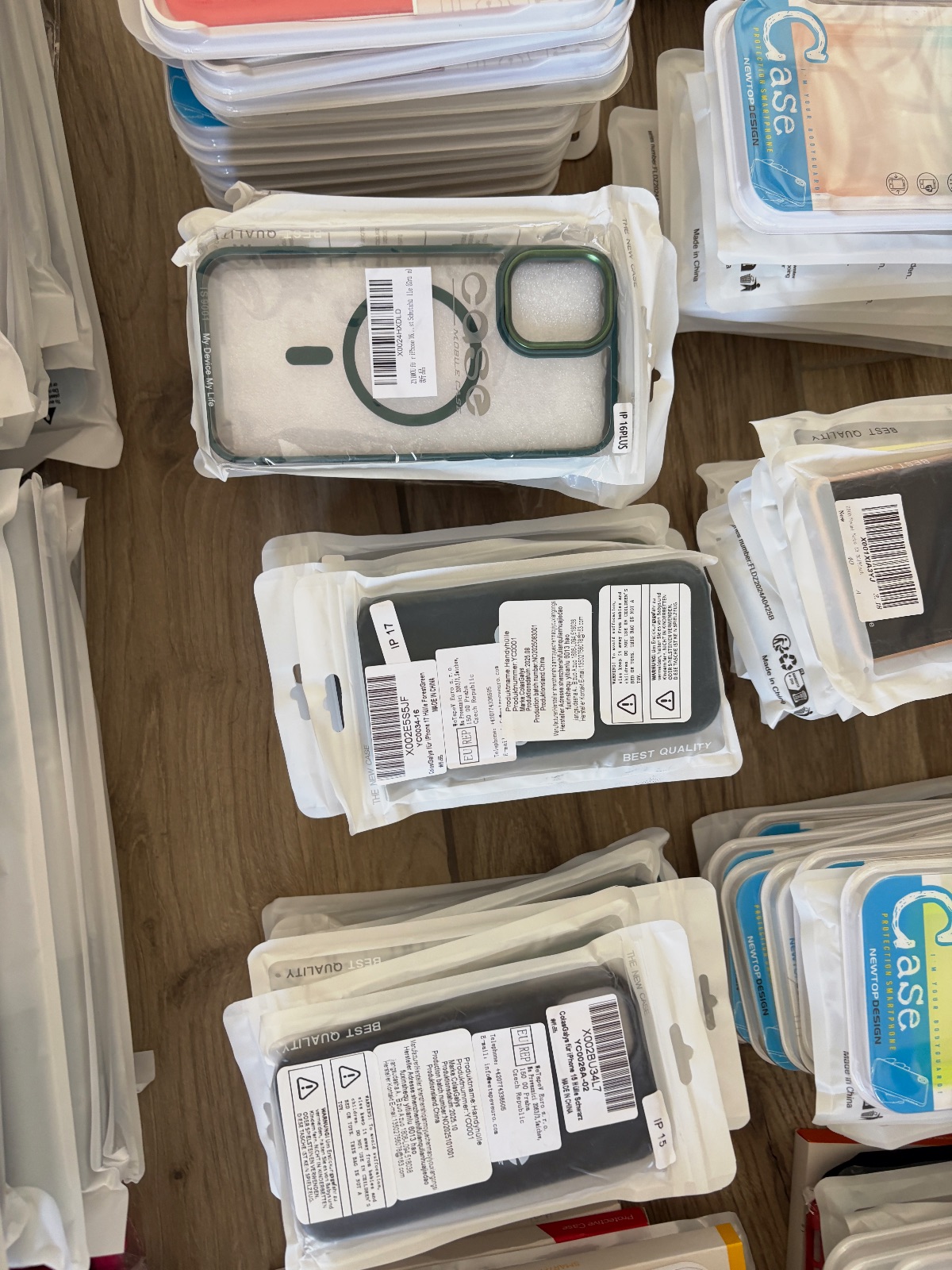 Lot de 220 protections de téléphone, tablette, montre  – Apple 3