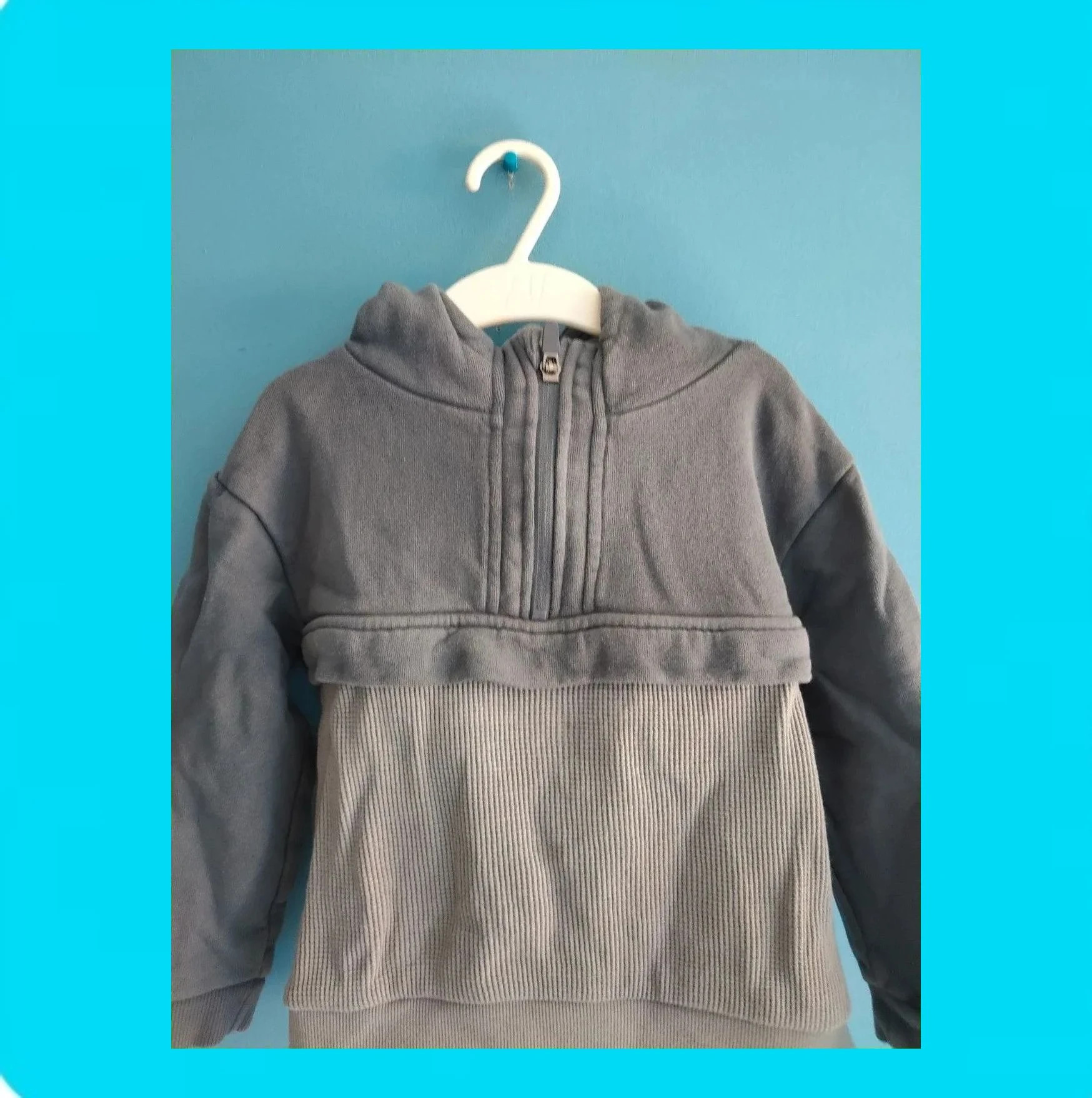 🩵 Sudadera Niño Con Capucha 🩵 – Kiabi – taille 5 ans / 110 cm 2