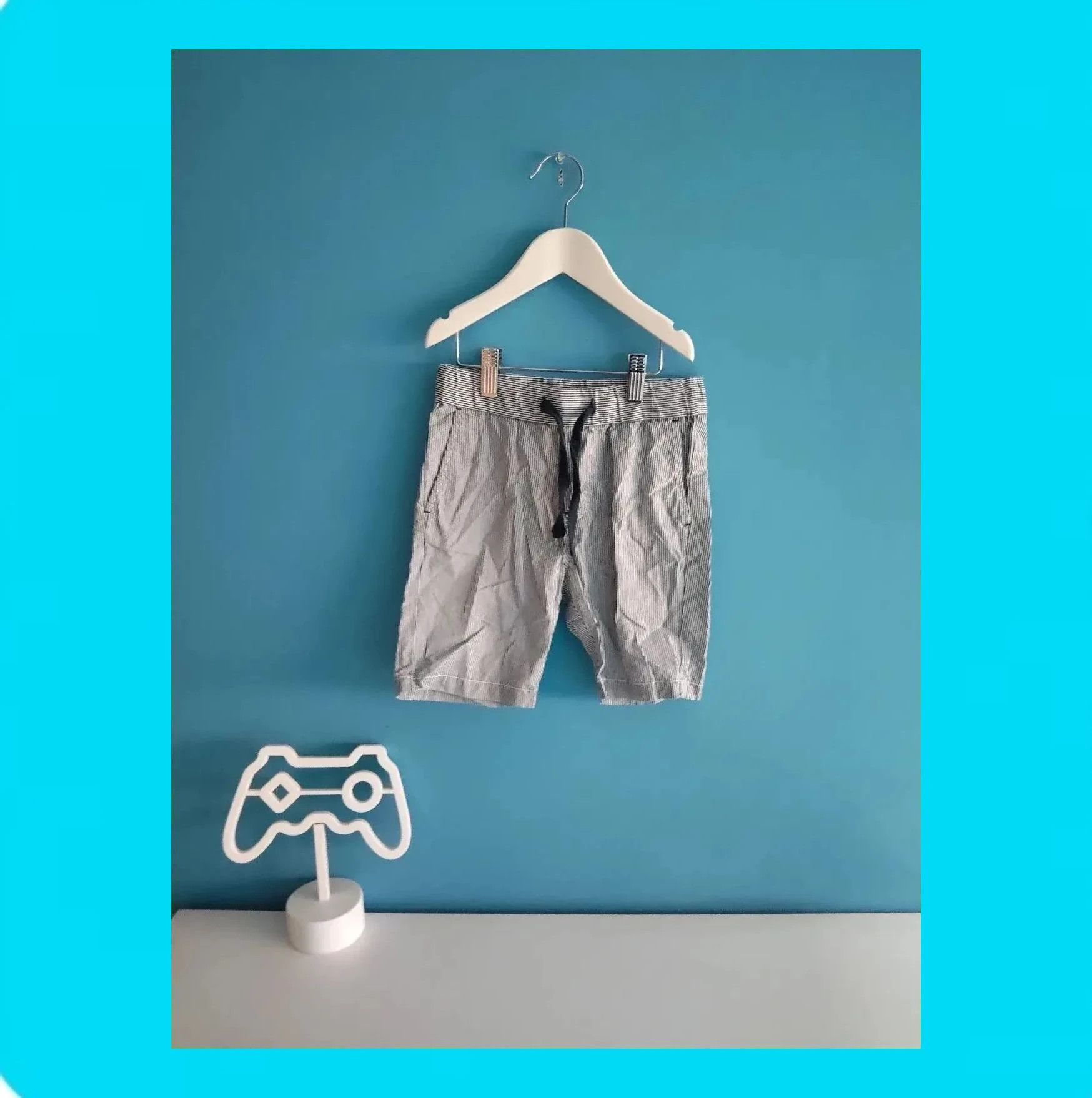 🩵 Pantalón Corto Niño Rayas 🩵 – H&M – taille 5 ans / 110 cm