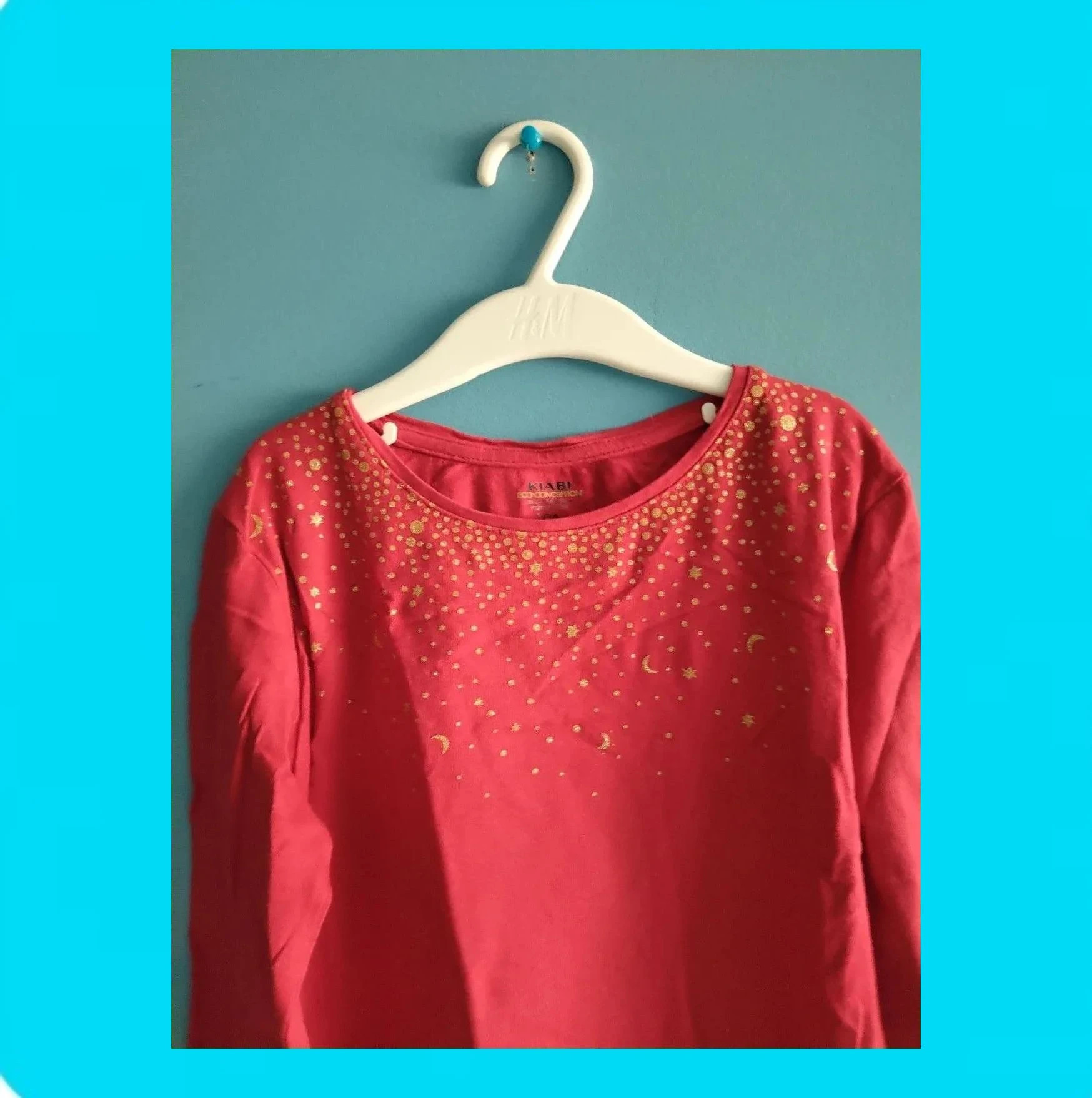 🩷Bonita Camiseta Niña Con Detalles en Lentejuelas Doradas 🩷 – Kiabi – taille 10 ans / 140 cm 2