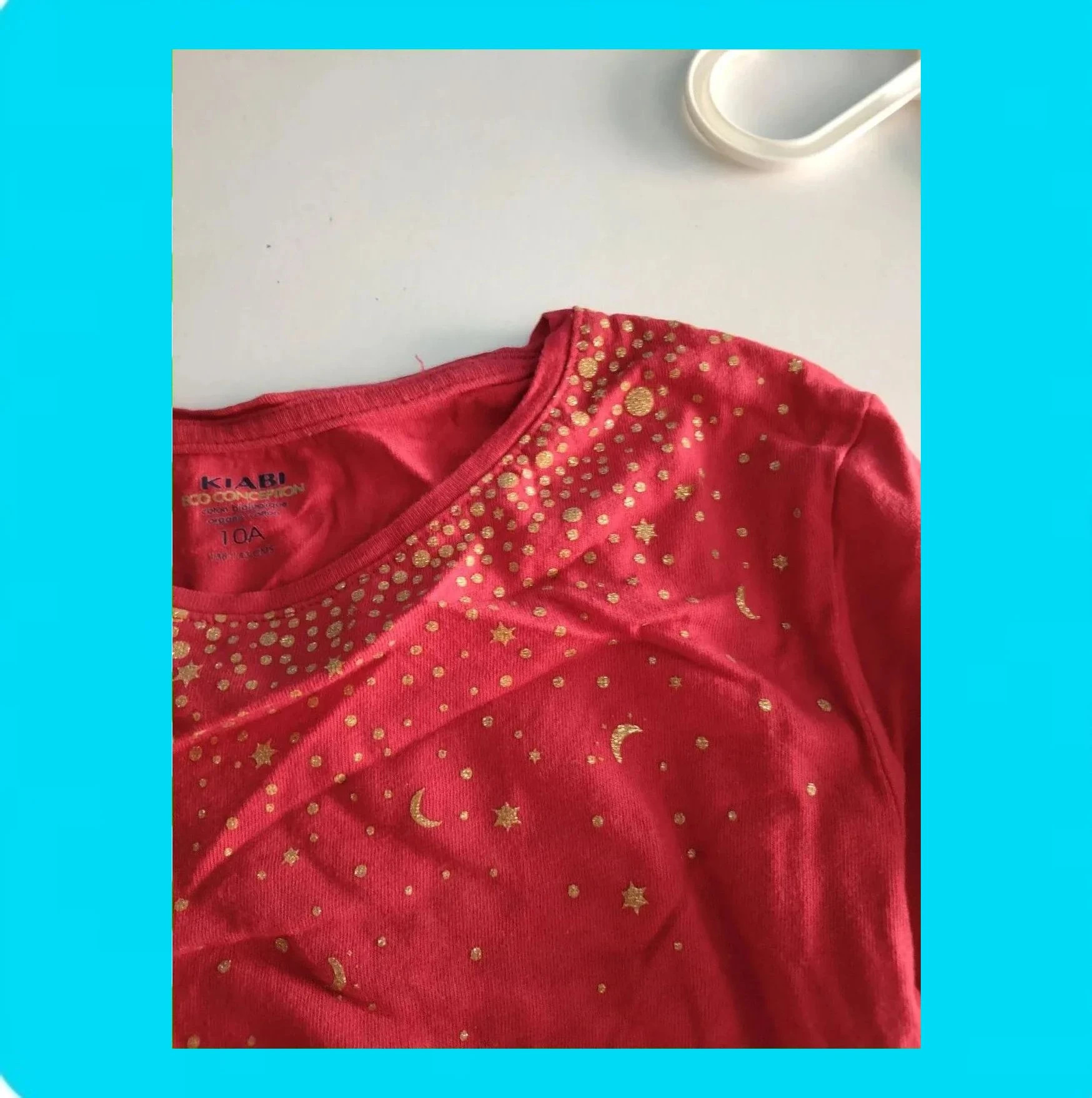 🩷Bonita Camiseta Niña Con Detalles en Lentejuelas Doradas 🩷 – Kiabi – taille 10 ans / 140 cm 3