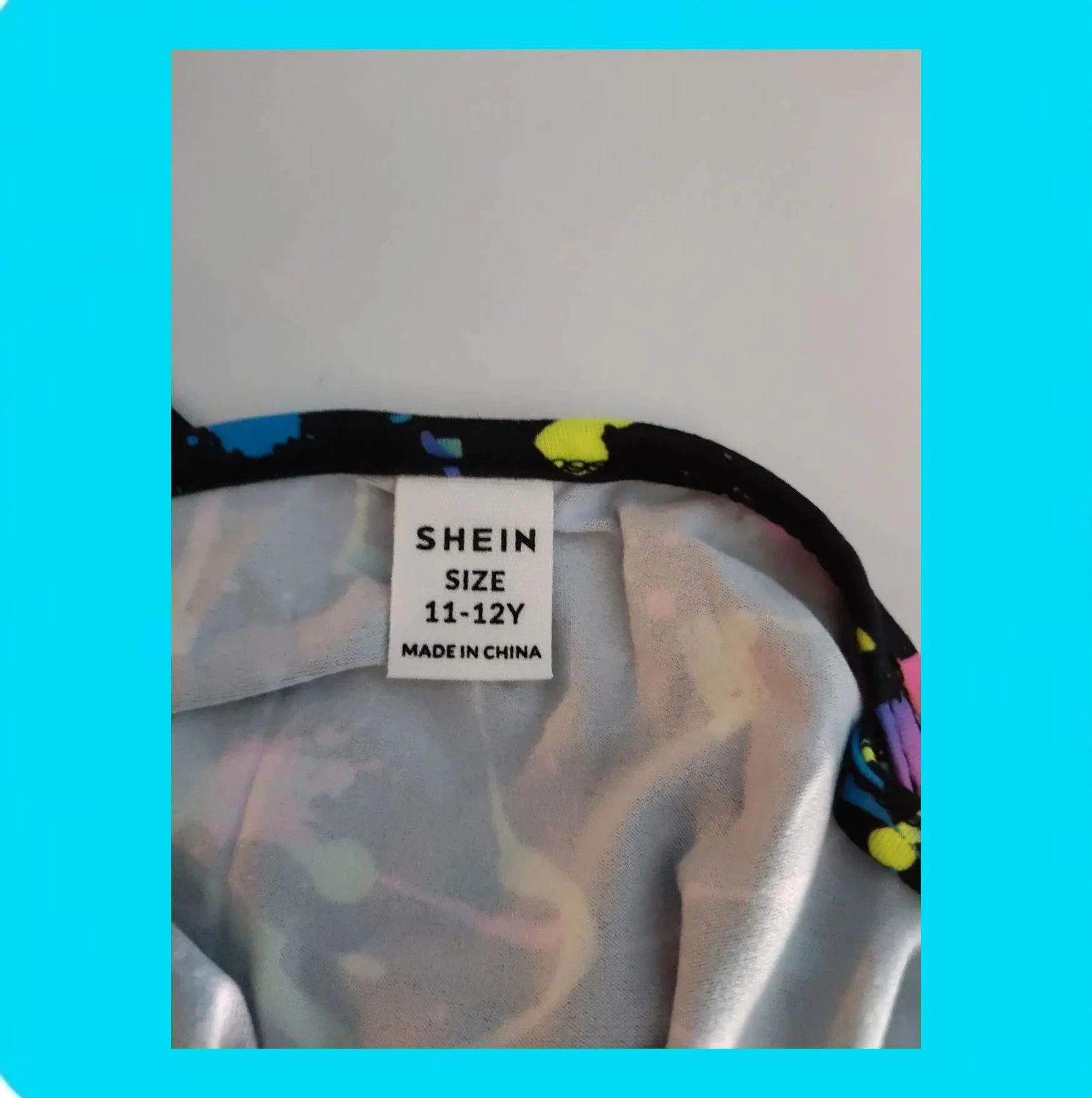 🩷Mono De Tirantes Niña Estampado Graffiti 🩷 – Shein – taille 11 ans / 146 cm 5