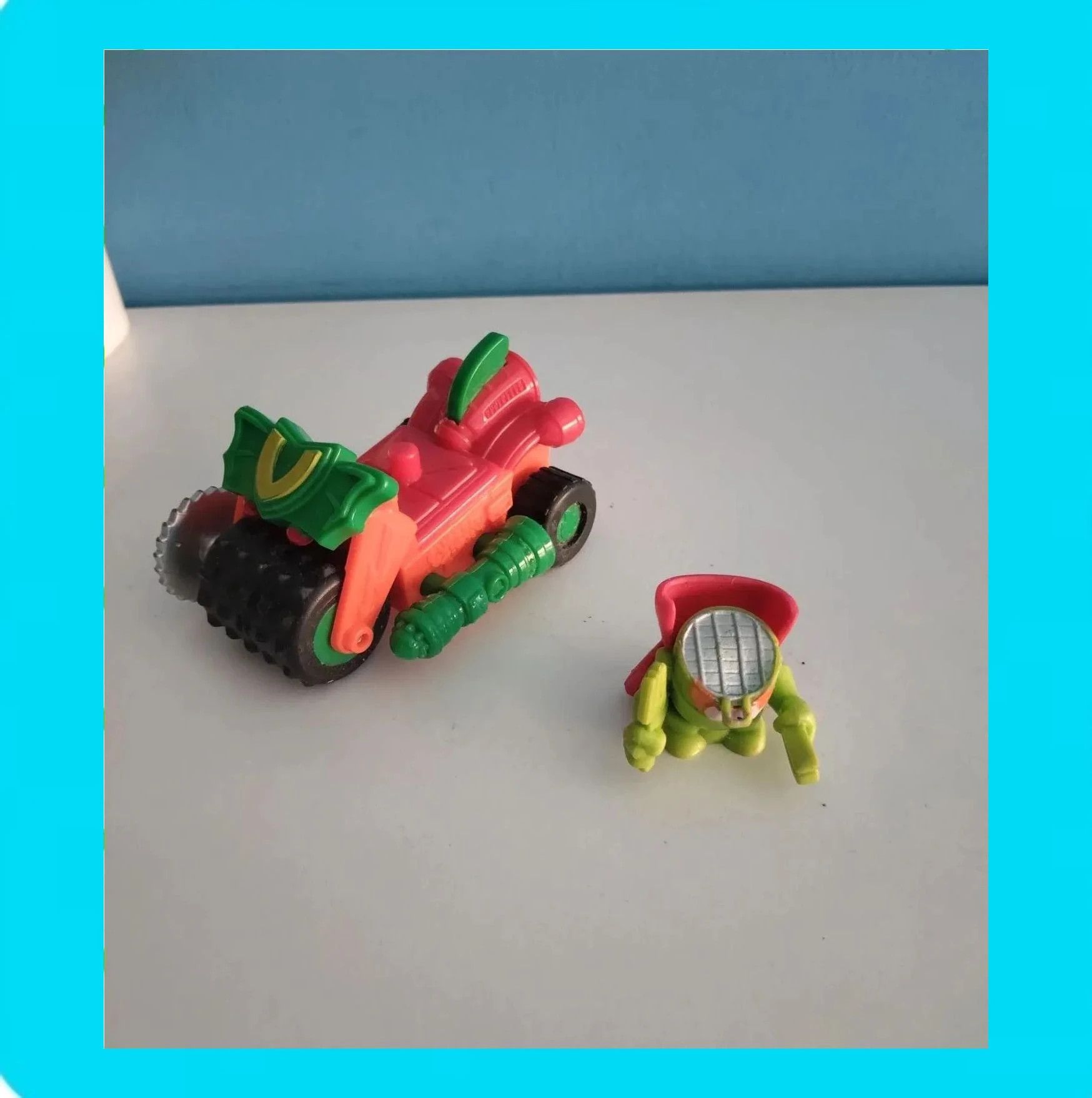 🩵 Coche Súper Zings +Regalo Muñeco 🩵